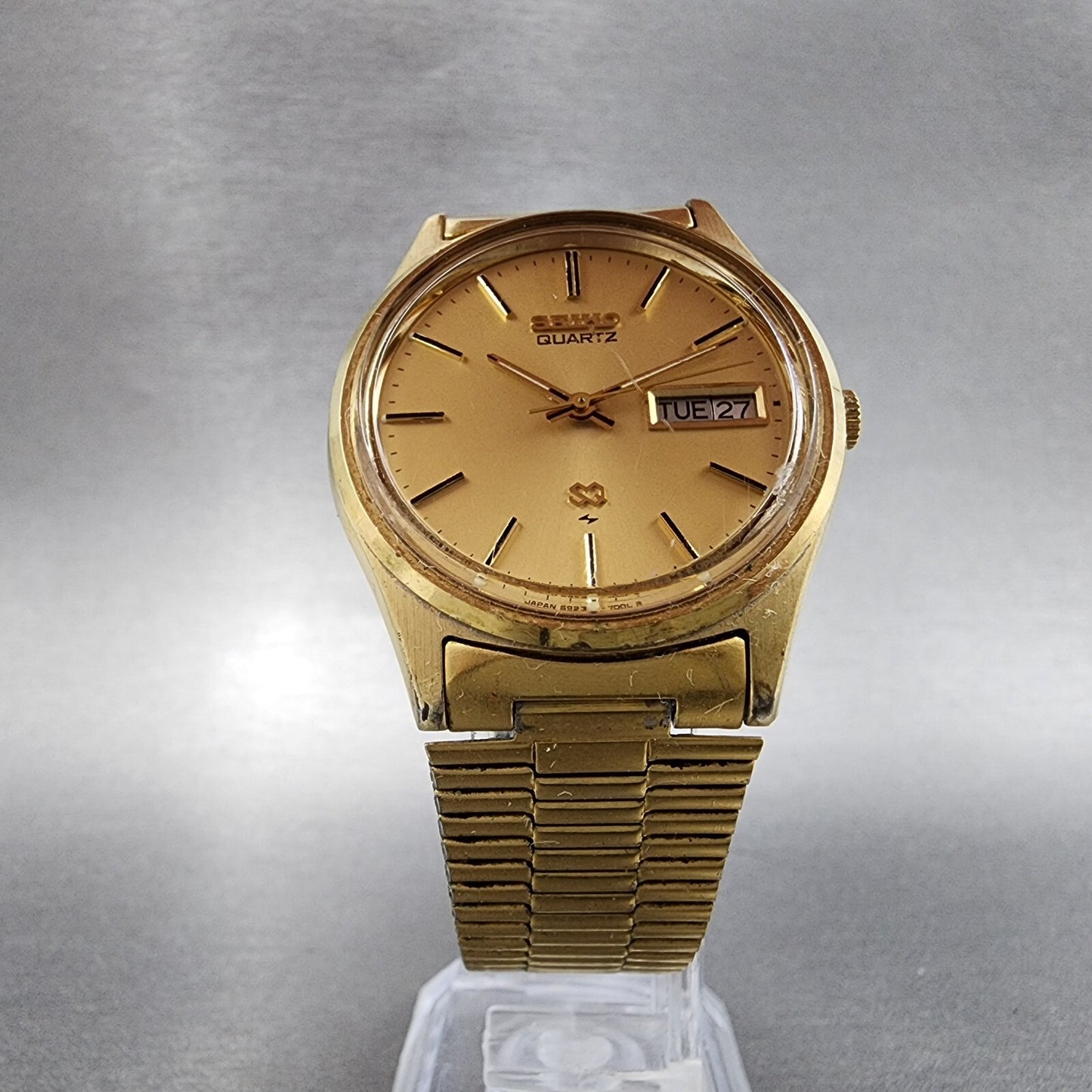 Seiko SQ Watch Men 35mm Gold Dial Gold Tone Daydate Round 69237009 New Battery5