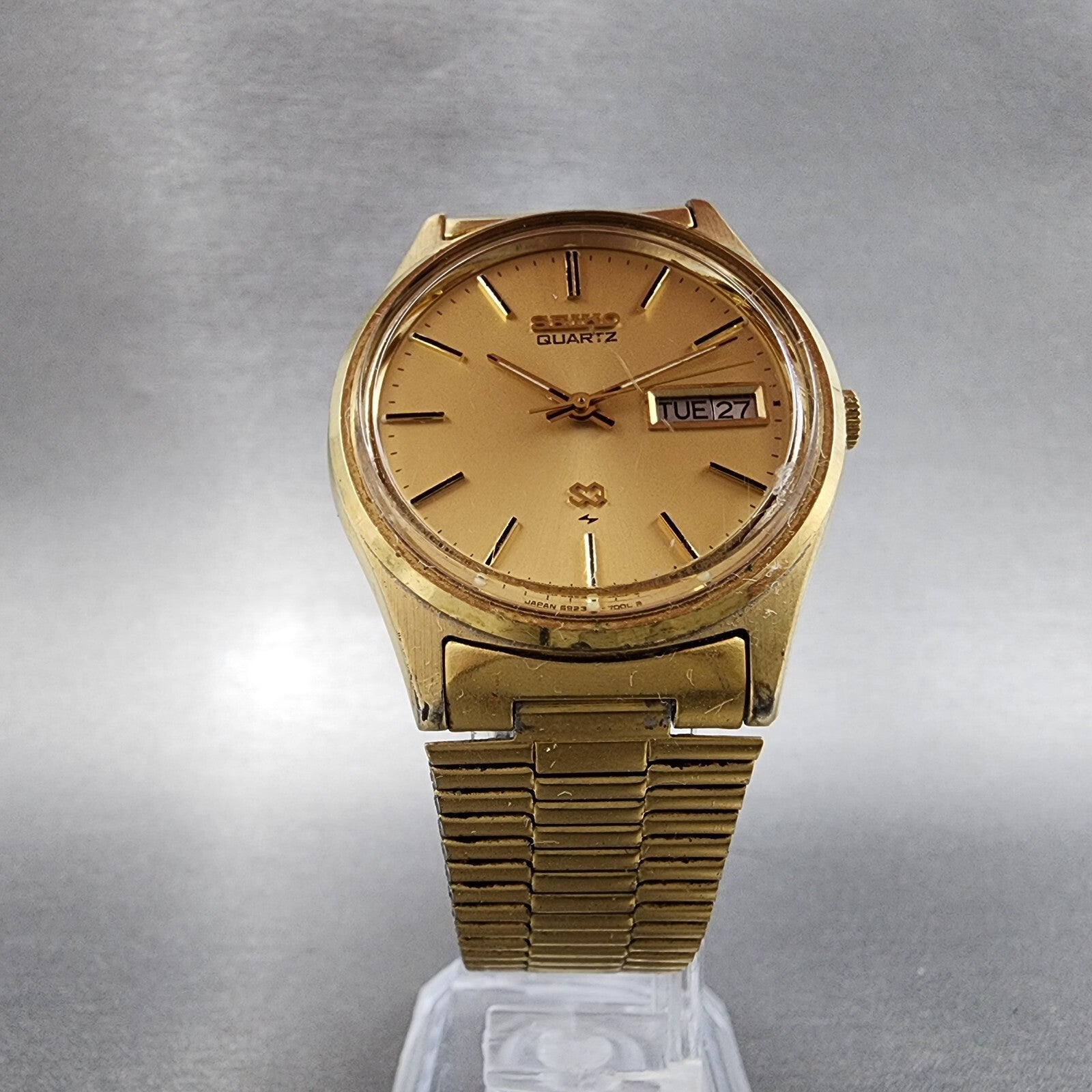 Seiko SQ Watch Men 35mm Gold Dial Gold Tone Daydate Round 69237009 New Battery5