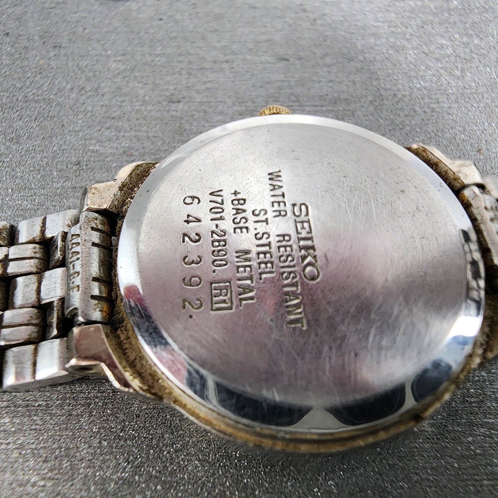 Seiko Watch Women 24mm Chamapge Dial Two Tone Round V7012b90 New Battery9