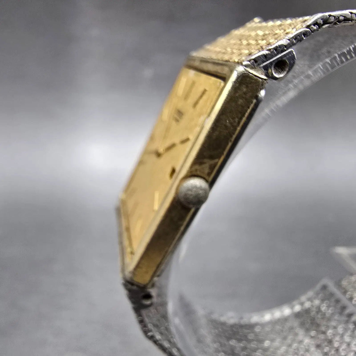 Seiko Tank Watch Men 24mm Gold Dial Gold Tone Date Rectangle 2A32-5019 PARTS2