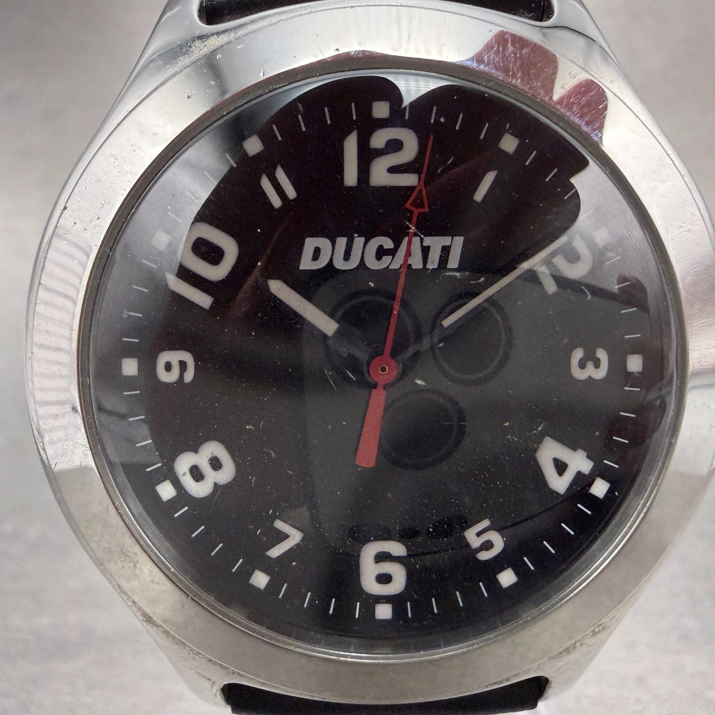 Ducati Watch Men 41mm Black Dial Silver Tone Round Leather Band New battery1