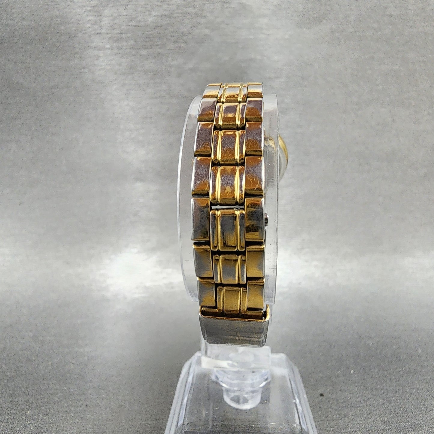 Wittnauer Watch Women 24mm Champagne Dial Gold Tone Round 8071 0762 New Battery7