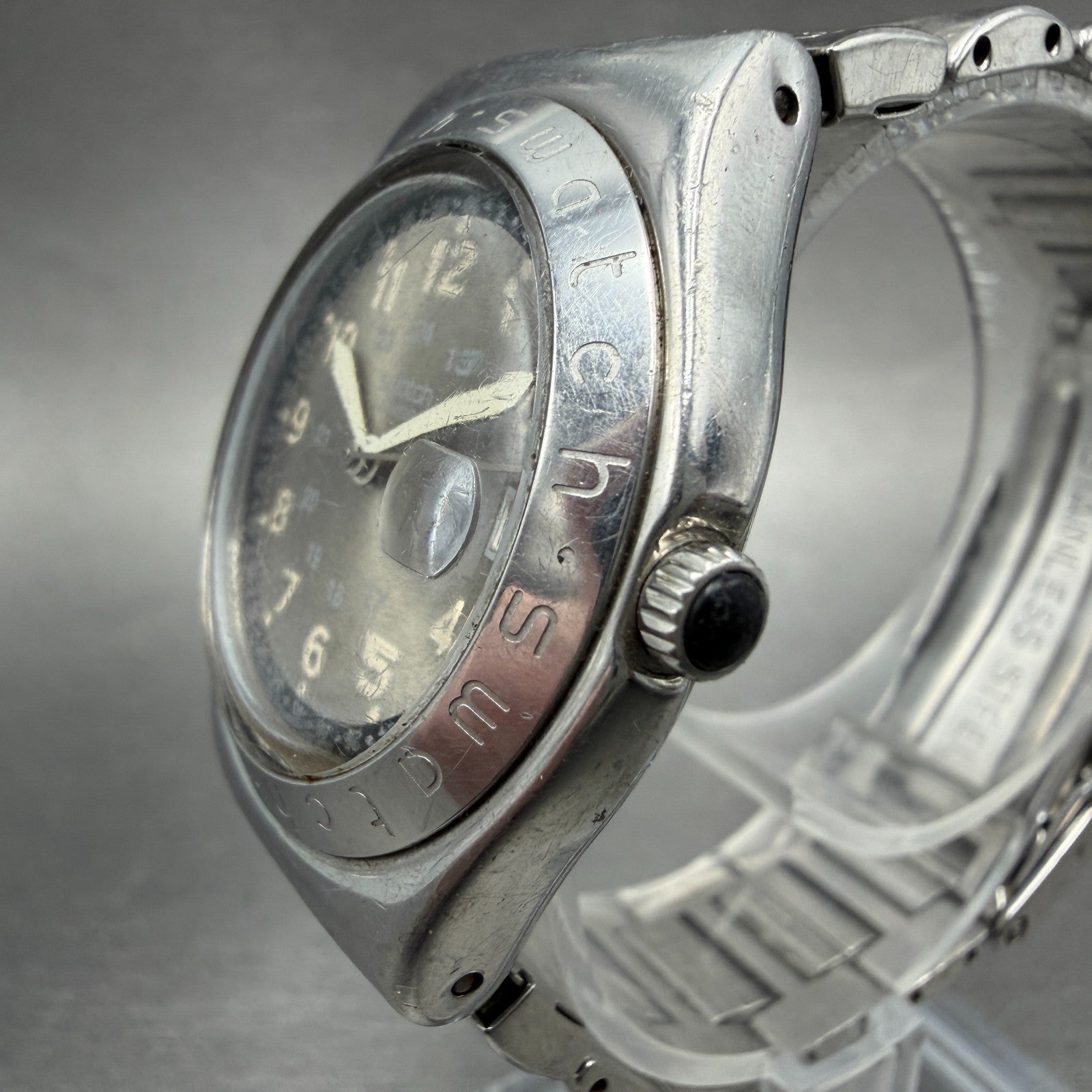 Swatch Irony Happy Joe Watch Women 33m Silver Dial Silver Tone Date Round Works2