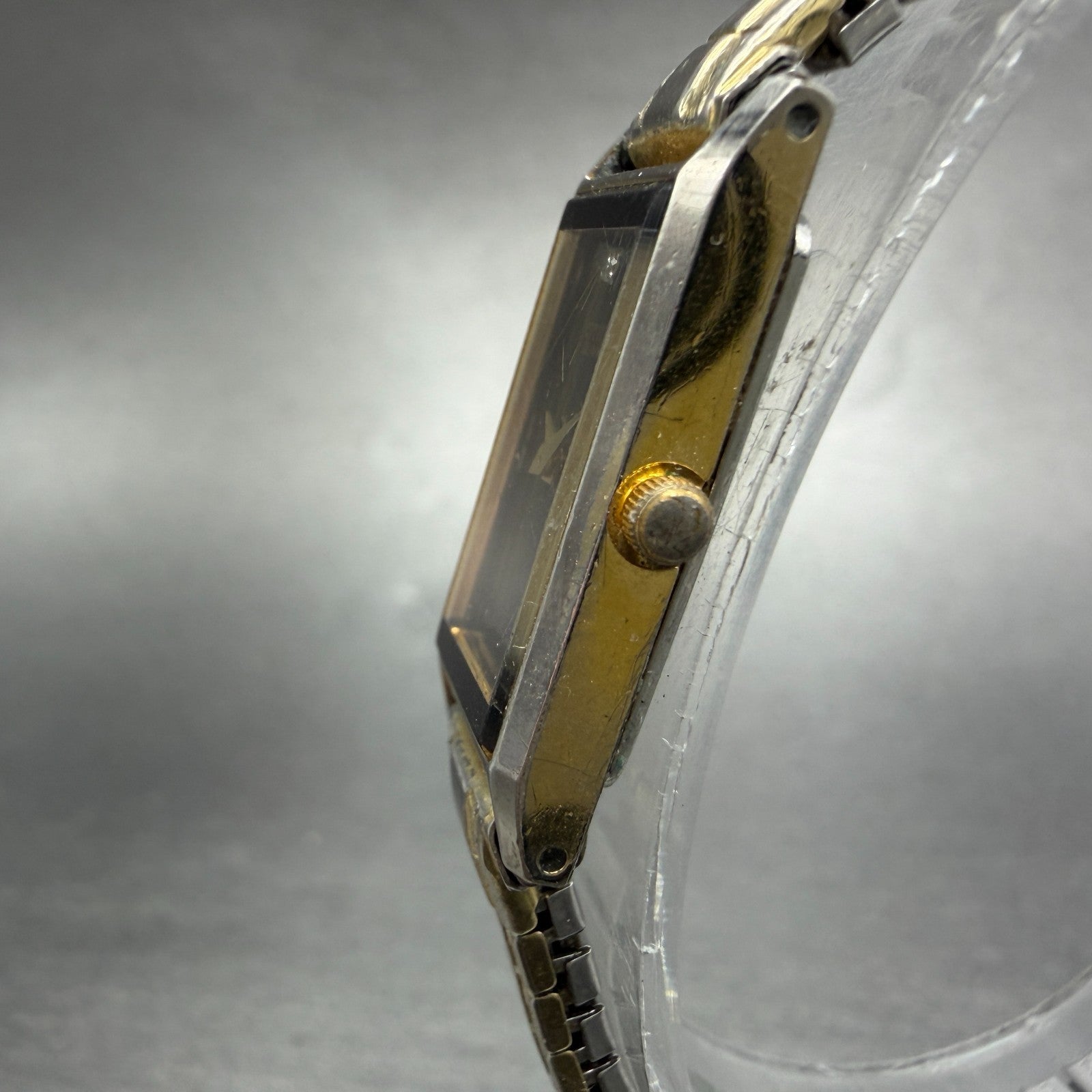 Citizen CQ tank Watch Women 14mm Black Dial Gold Tone 2250-K00535 New Battery2
