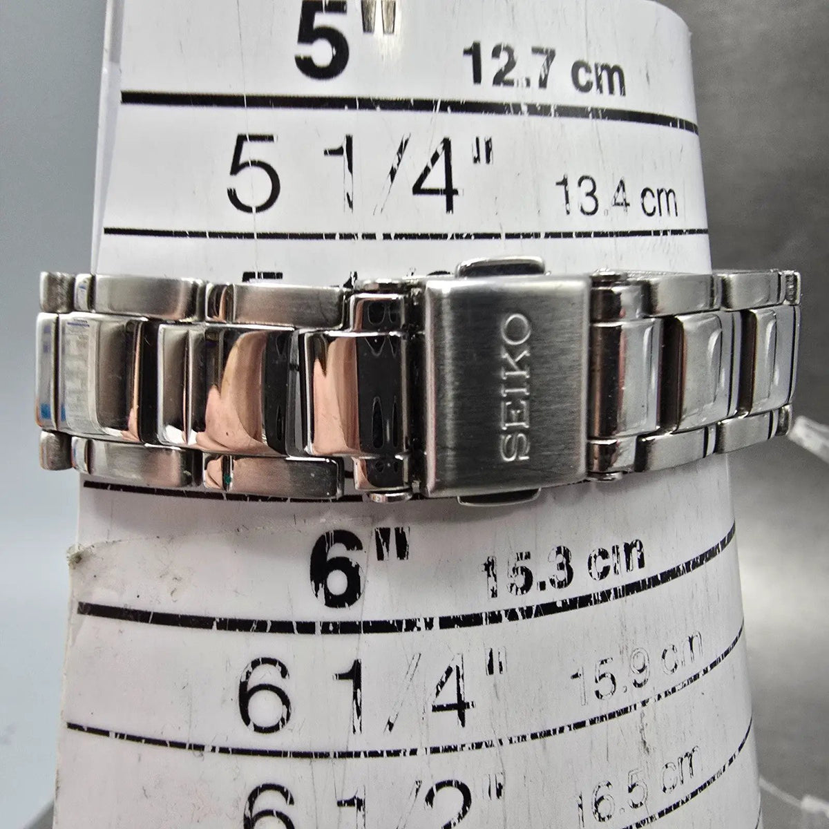 Seiko Solar Watch Women 27mm Pink Dial Silver Date Round V137-0CH0 Runs10