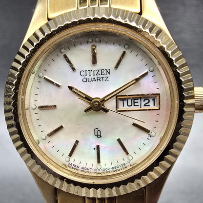 Citizen CQ Watch Women 25mm MOP Dial Gold Tone Daydate 1012-R15101 New Battery 61