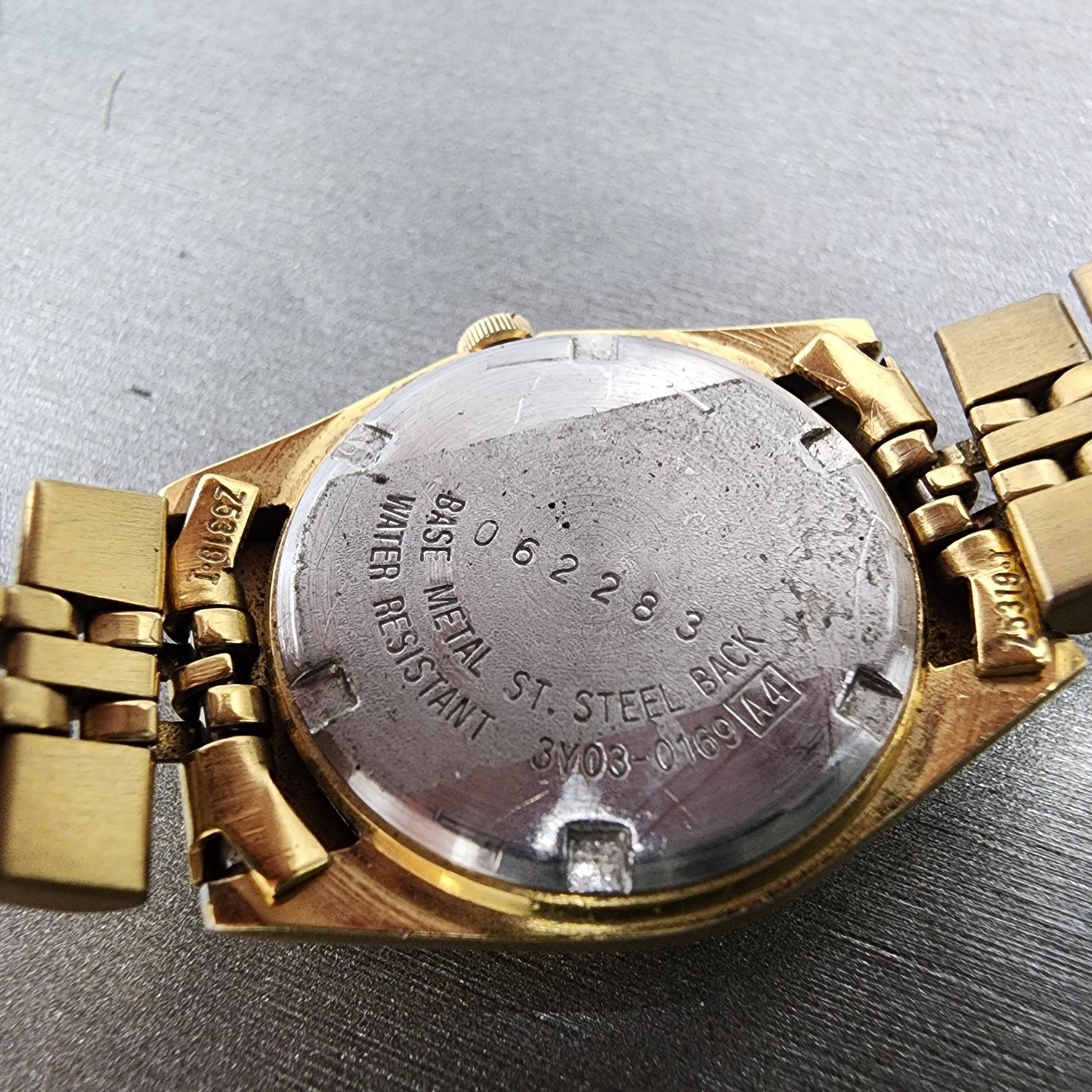 Seiko SQ Watch Women 24mm Gold Dial Gold Tone Daydate 24mm Round New Battery NBG10