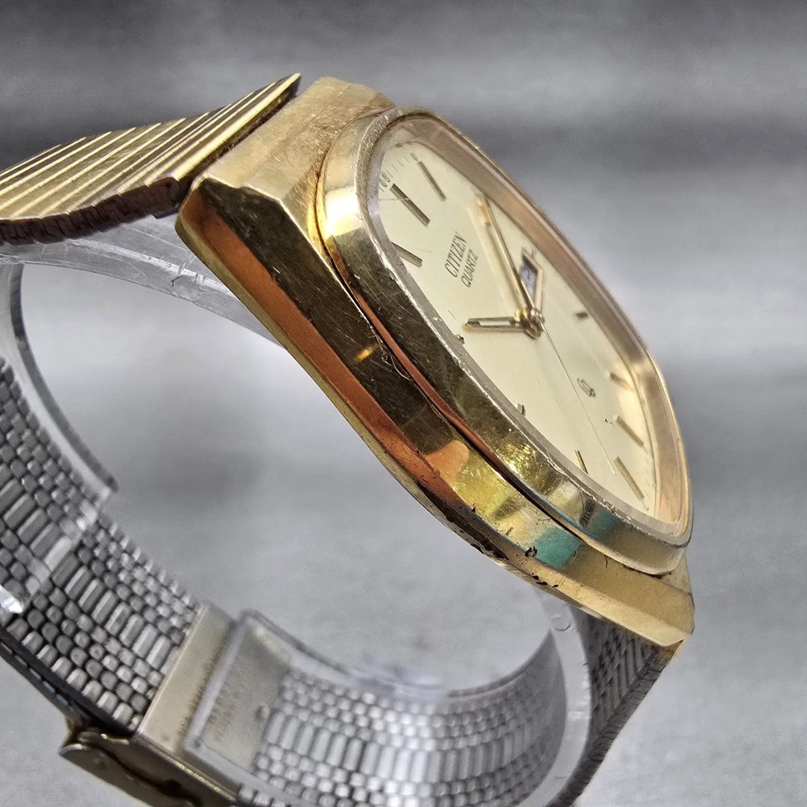 Citizen CQ Watch Men 34mm Champagne Dial Gold Tone Daydate 4-211898 New Battery3