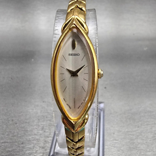 Seiko Watch Women 14mm White Dial Gold Tone Oval 2E20-7489 New Battery Vintage0
