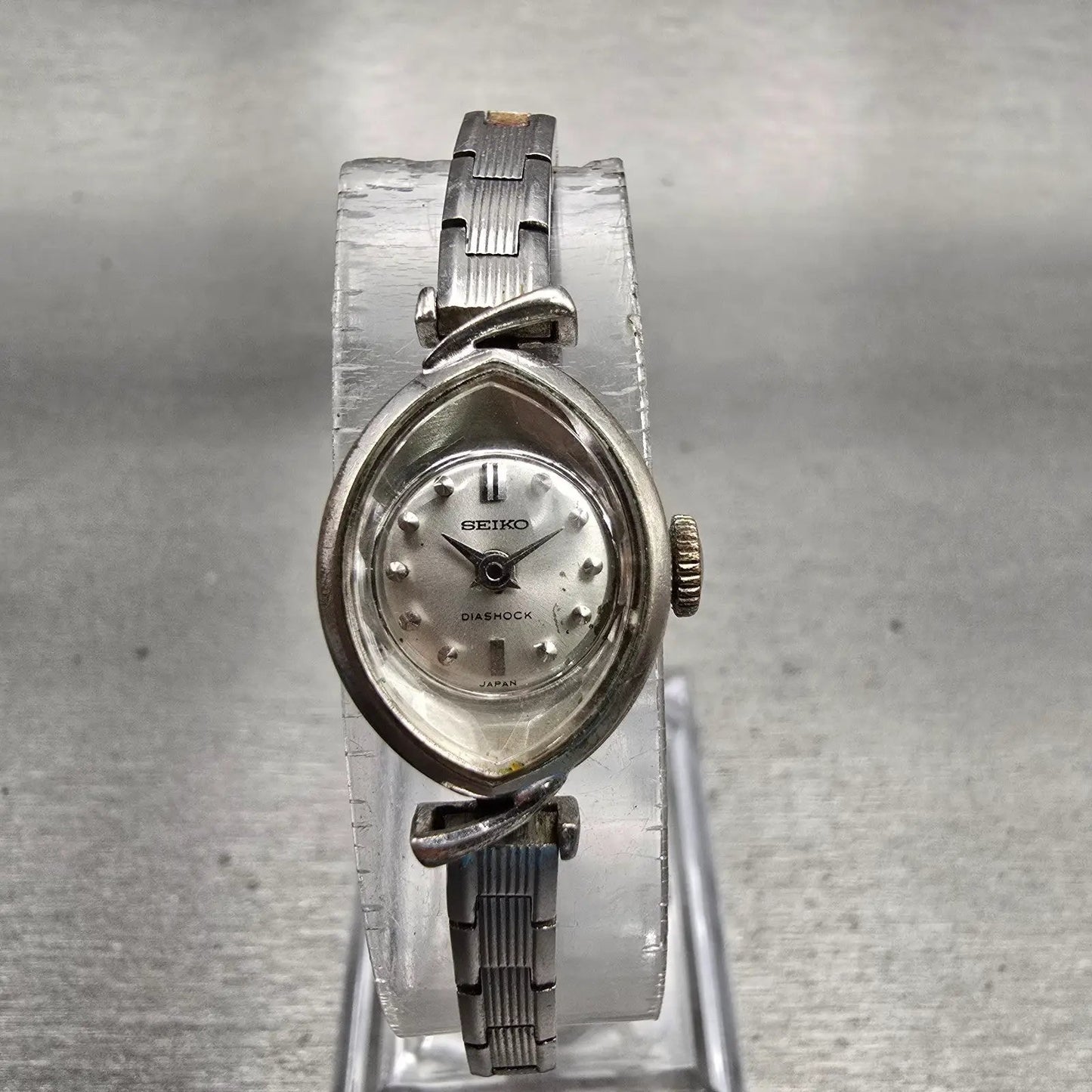 Seiko Watch Women 14mm Silver Dial Silver Tone Oval 10-8160 Manual Wind VTG0
