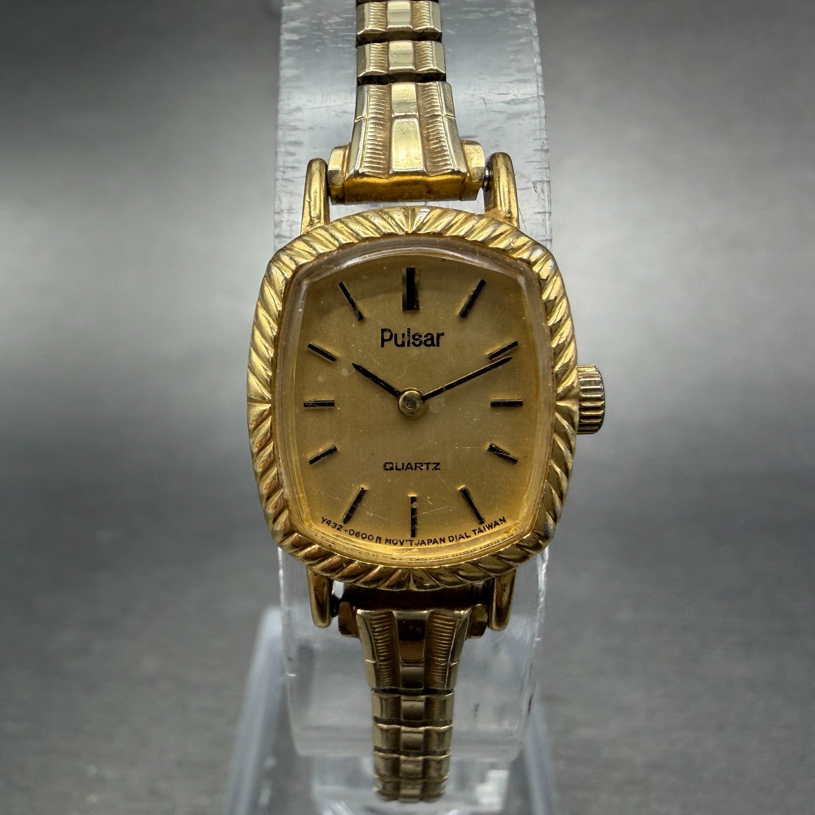Pulsar Watch Women 16mm Gold Dial Gold Tone Rectangle Y432-5350 new battery0