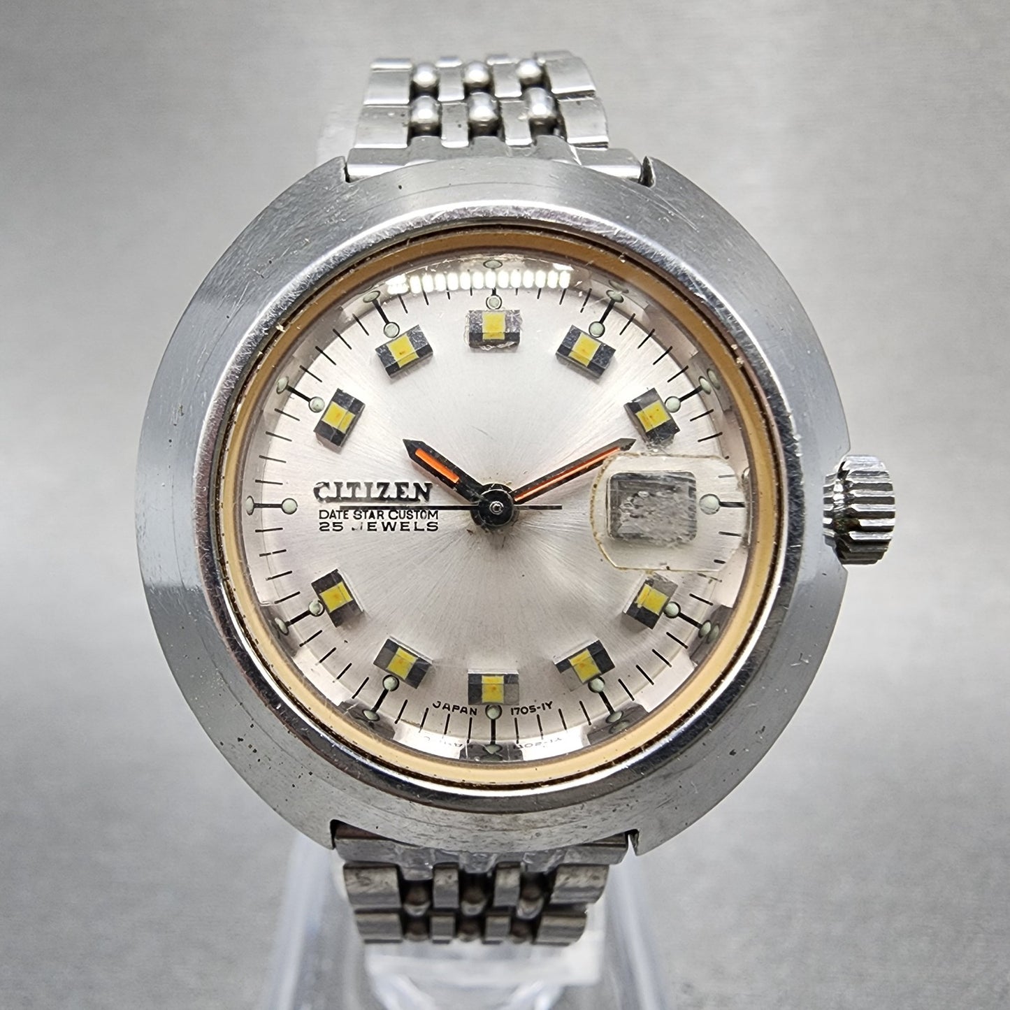 Citizen Automatic Watch Women 30mm Silver Dial Silver Tone Date Cushion Runs0