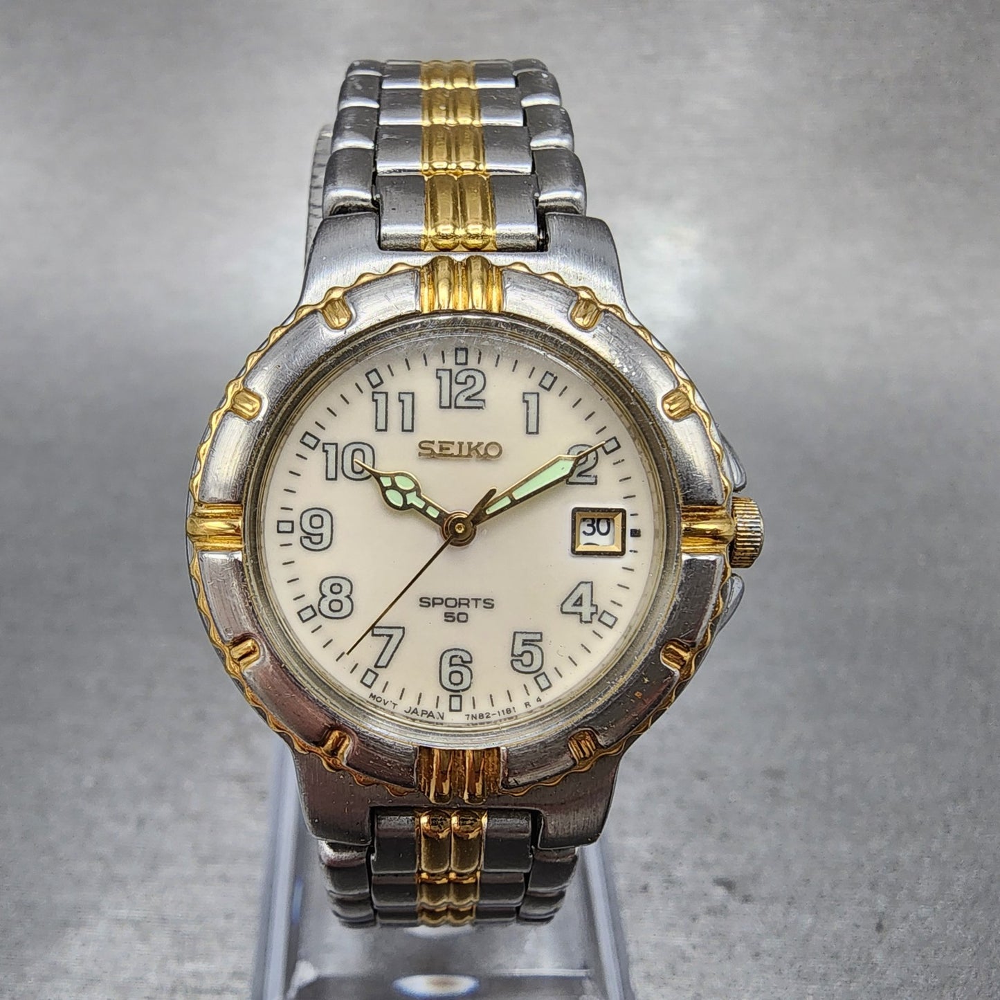 Seiko Sports 50 Watch Woman 27mm Luminous Dial Two Tone Date 7n820499 New Batt0