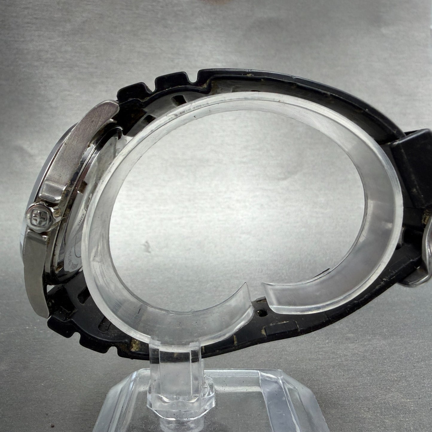 Wenger Watch Men 38mm Cream Dial Silver Tone Date Round 7270X PARTS Vintage7