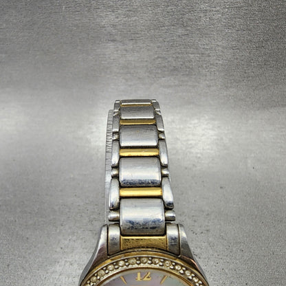 Seiko Solar Watch Women 28mm MOP Dial Two tone Date Round V1370AA0 Runs4