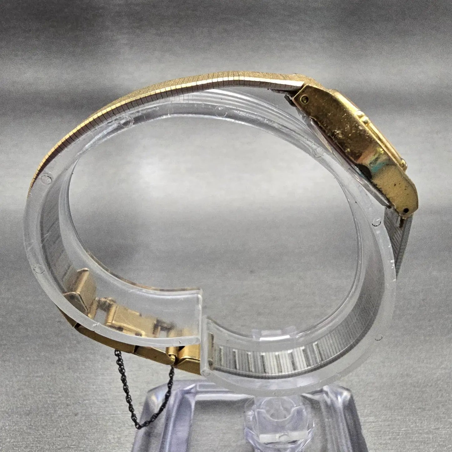 Citizen CQ Watch Women 19mm Gold Dial Gold Tone Round 2030-943040 New Battery8