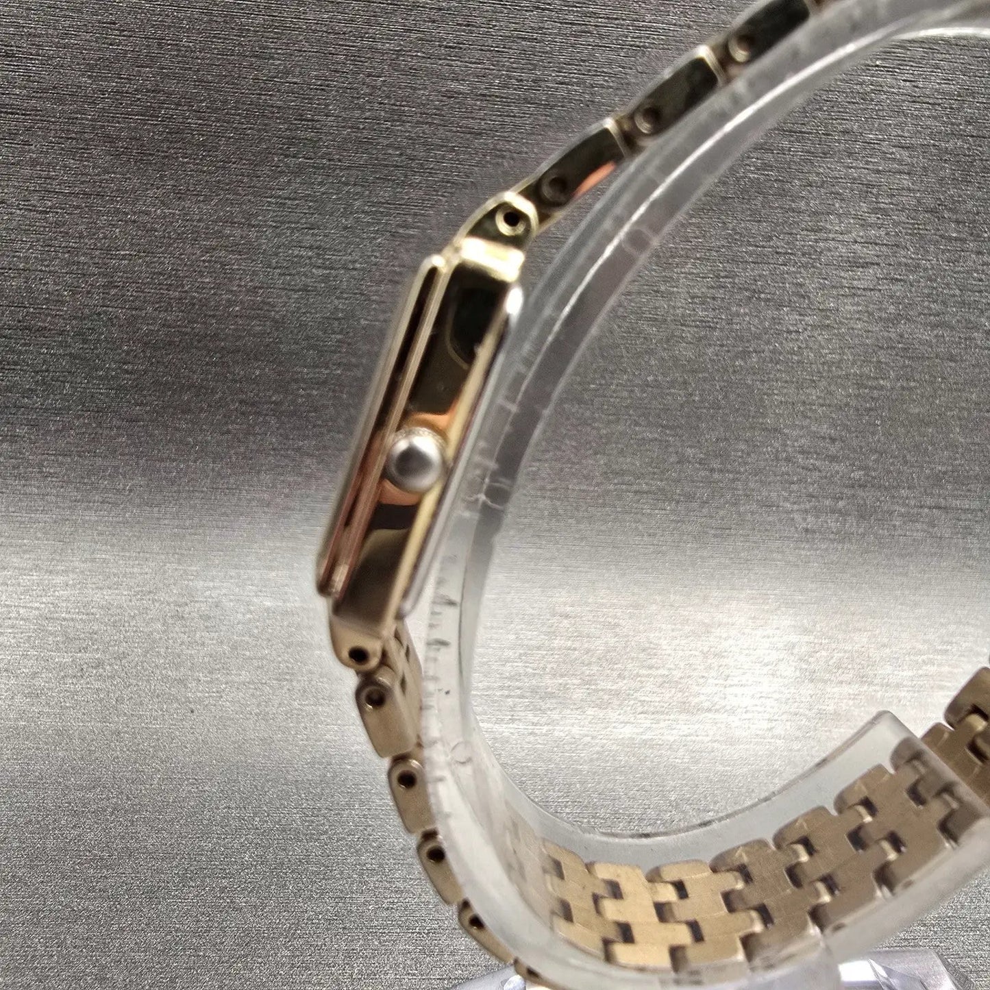 Seiko Tank Watch Women 16mm Champagne Dial Gold Tone Rectangle 1N01-0FH0 NewBatt2