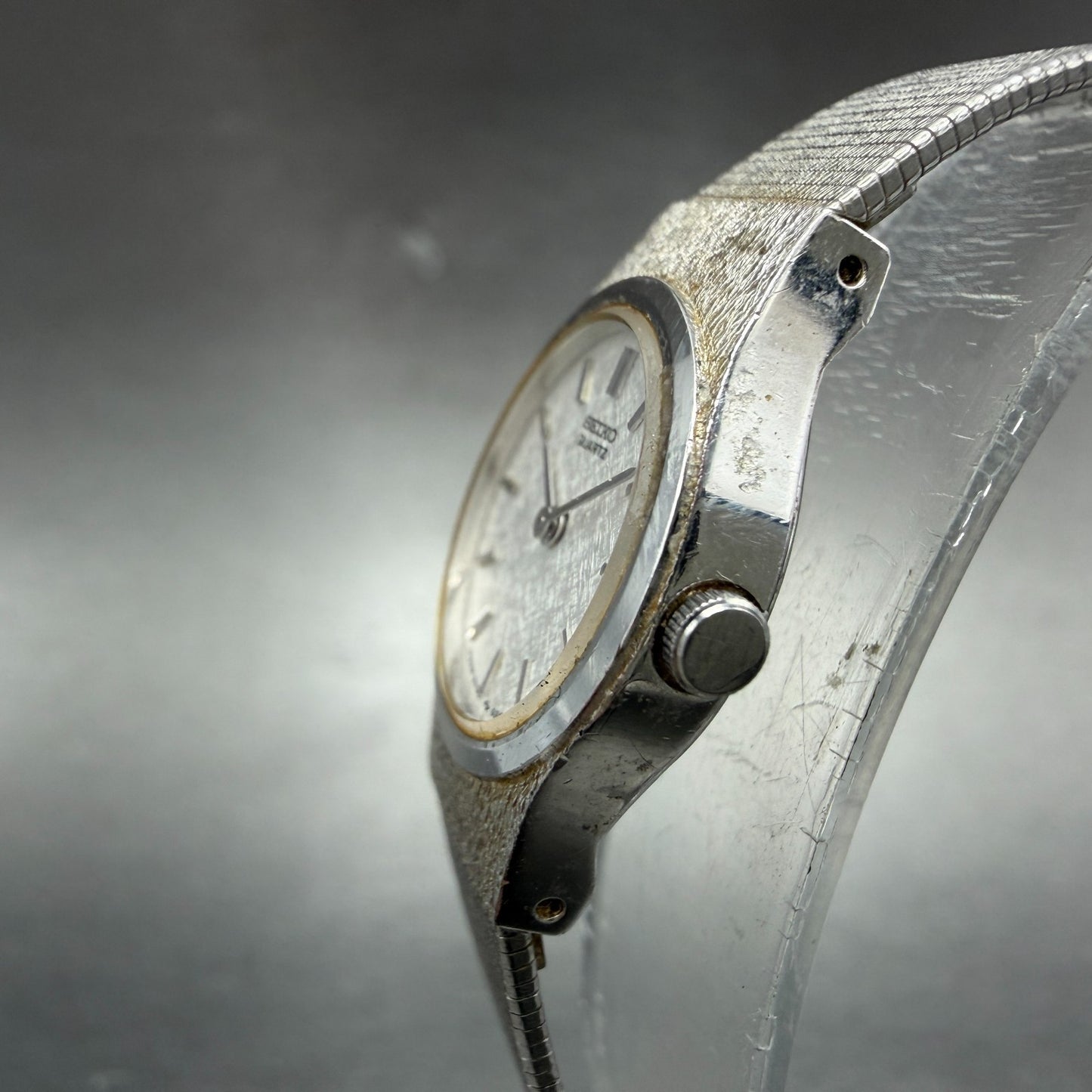 Seiko Watch Women 18mm Silver Dial Silver Tone Round 2y00-0019 New Battery NMJ2