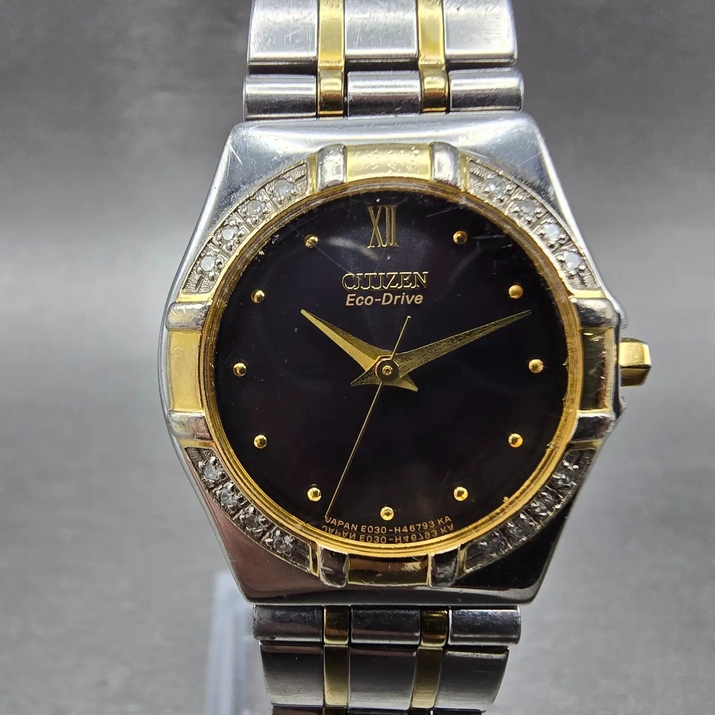 Citizen Eco-Drive Watch Women 25mm Black Dial Two Tone Round E030-H26647 Runs GH0