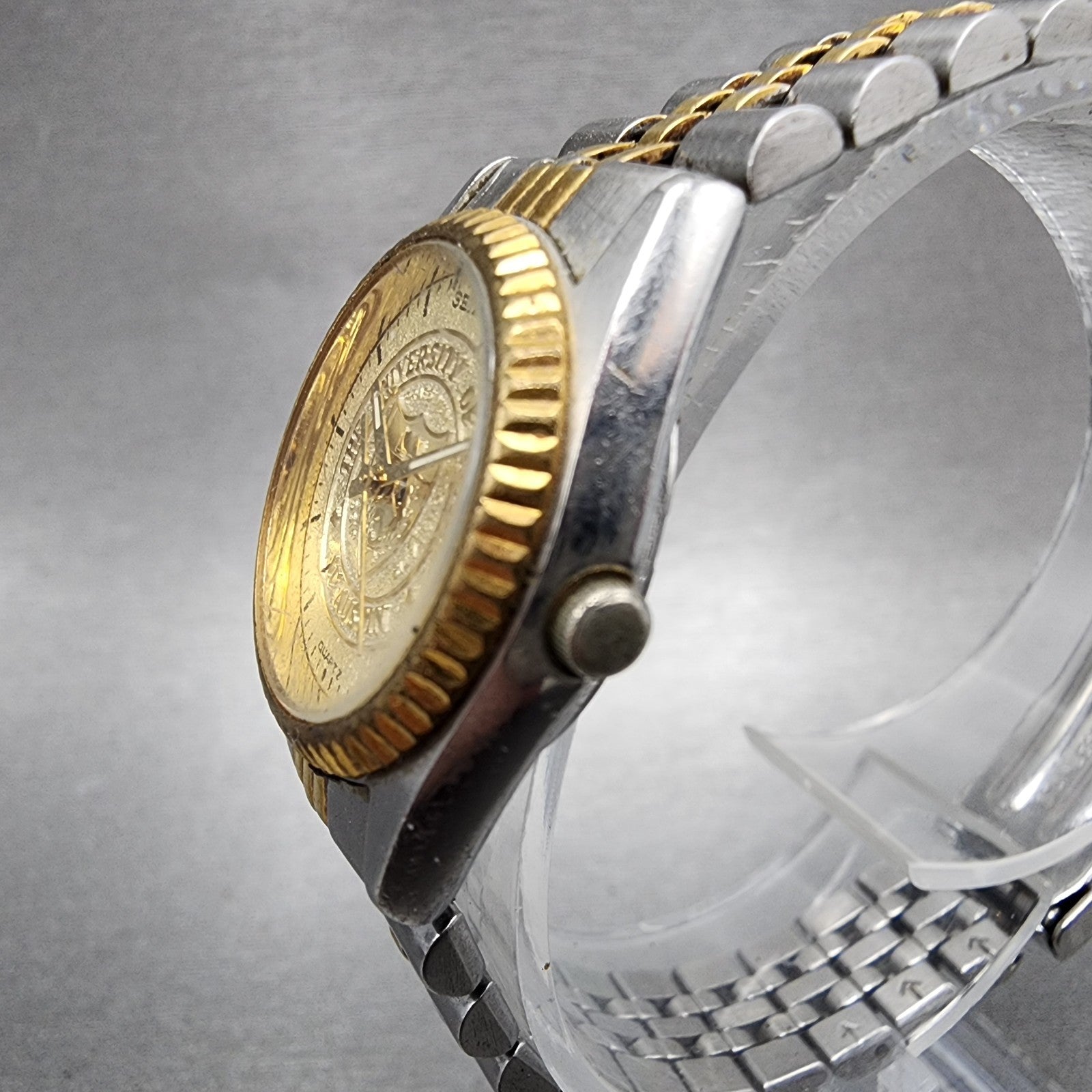 Seiko Watch Women 24mm Gold Dial Two Tone Daydate 7N830049 UT Austin New Batt2