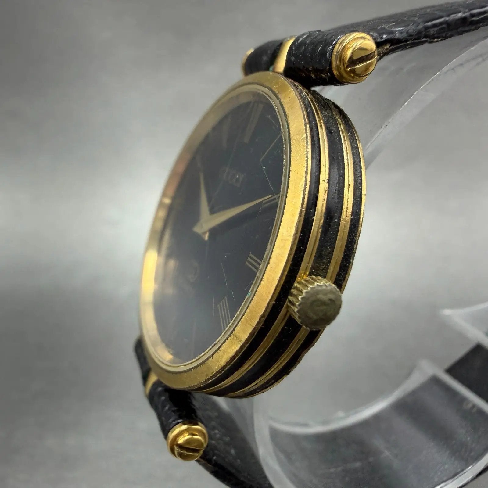 Gucci 2000M Watch Men 30mm Black Dial Gold Plated Leather Round New Battery VTG22