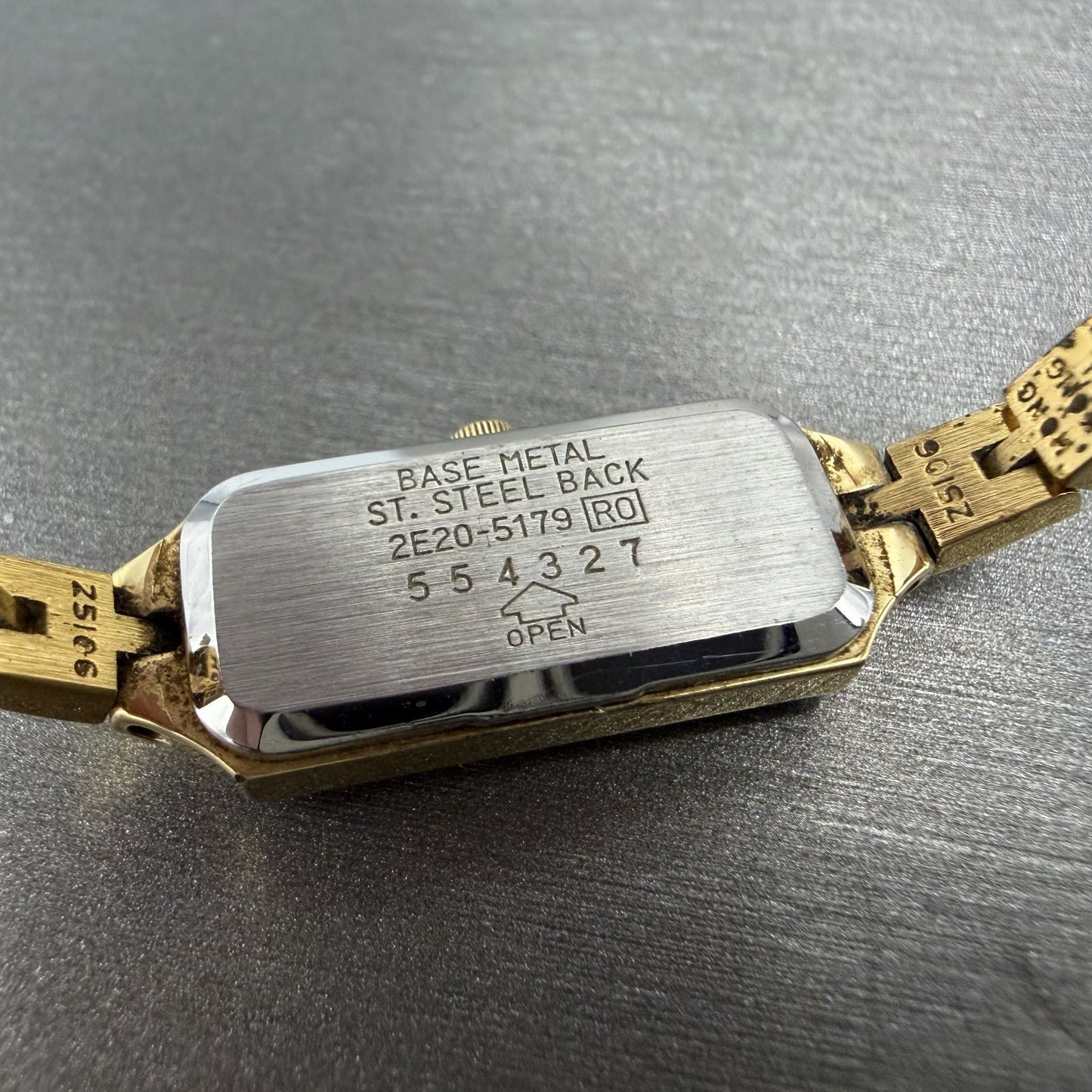 Seiko Watch Women 12mm Champagne Dial Gold Tone Rectangle 2E20-5179 New Batt IJI9