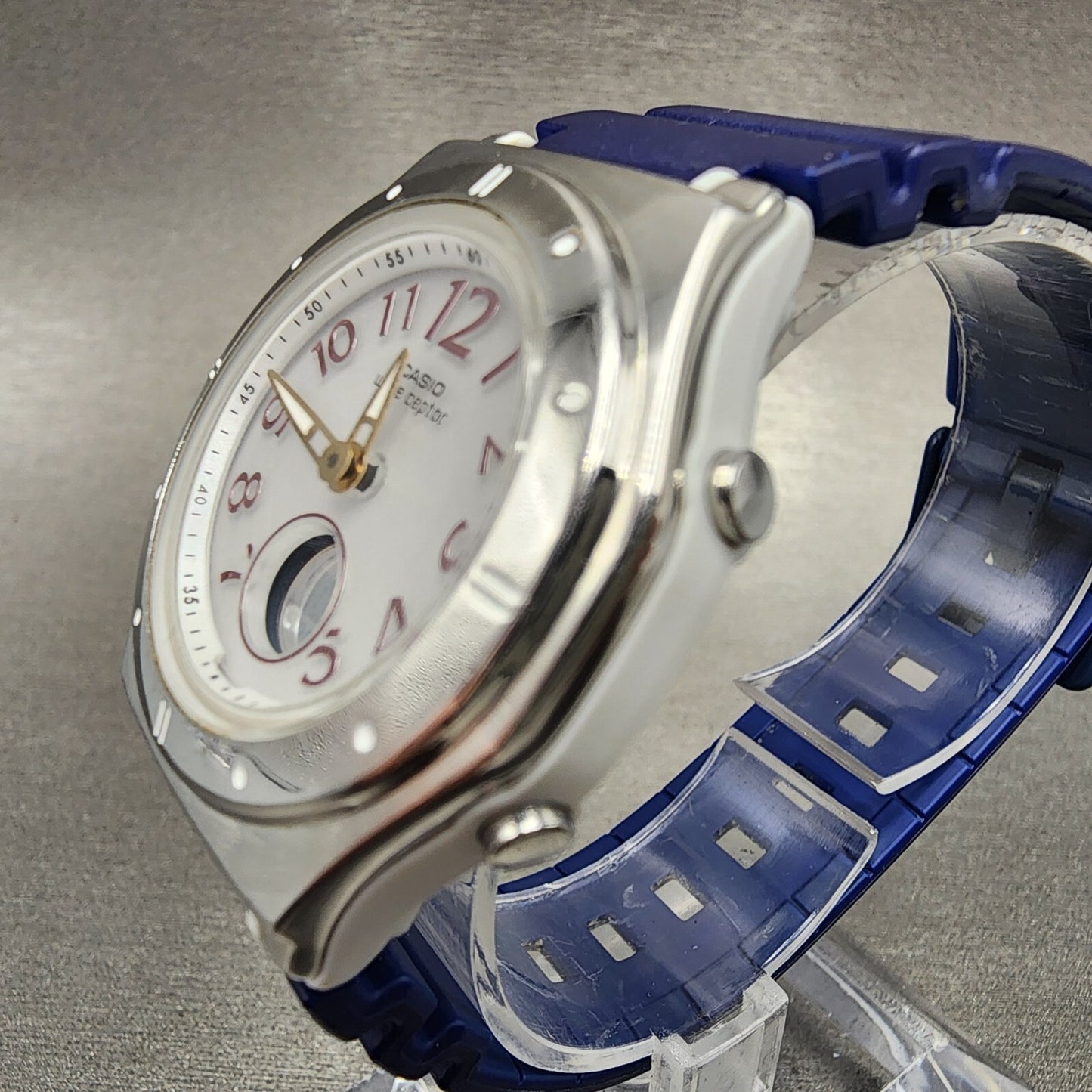 Casio Wave Ceptor Watch Women 34mm White Dial White Tone Date LWAM143 New Batt2