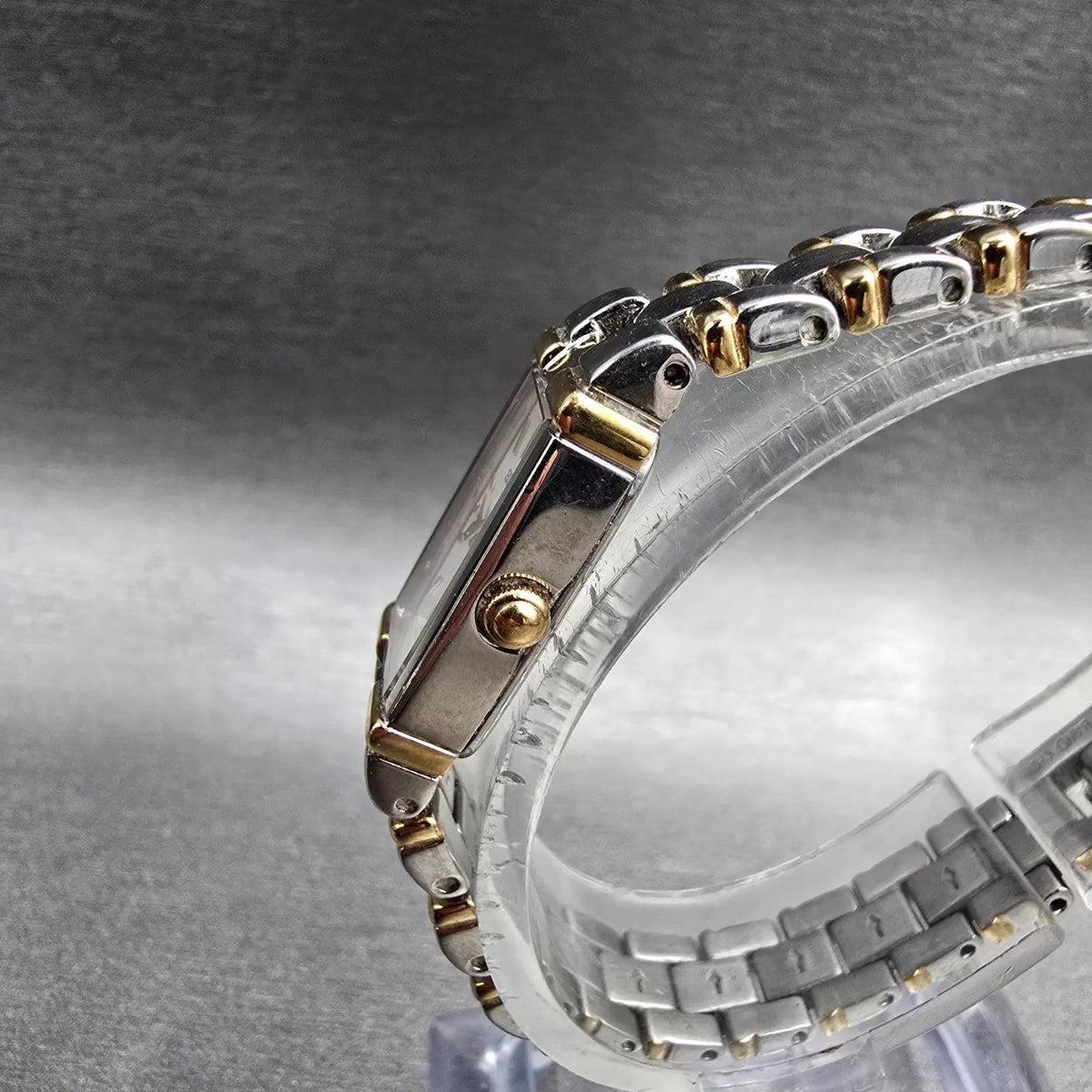 Seiko Watch Women 13mm White Dial Two Tone Rectangle V220-0AB0 New Battery2