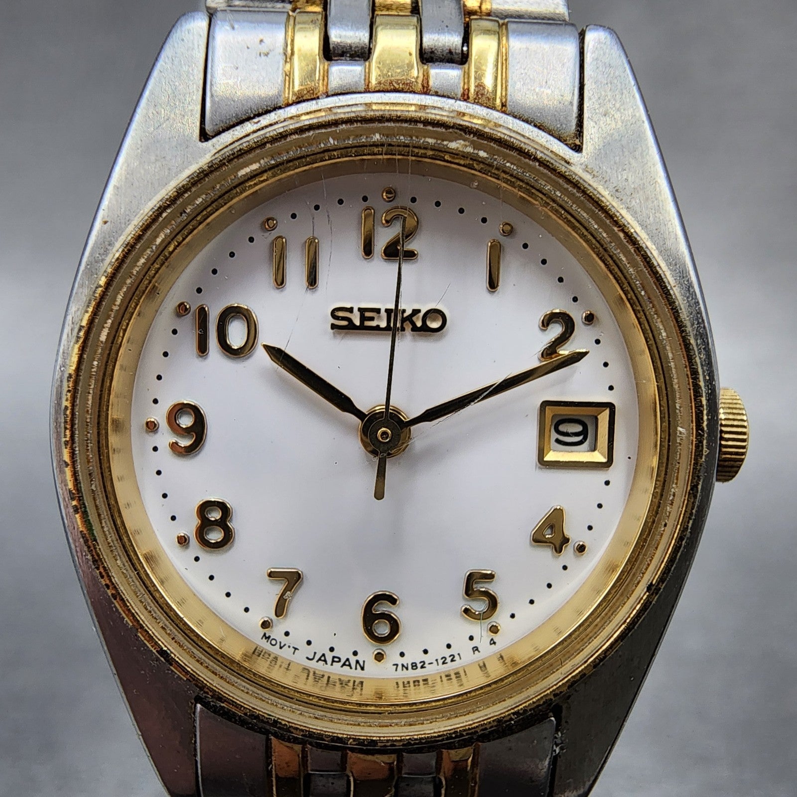 Seiko Watch Women 24mm White Dial Two Tone Date Round 7n826001 New Battery1