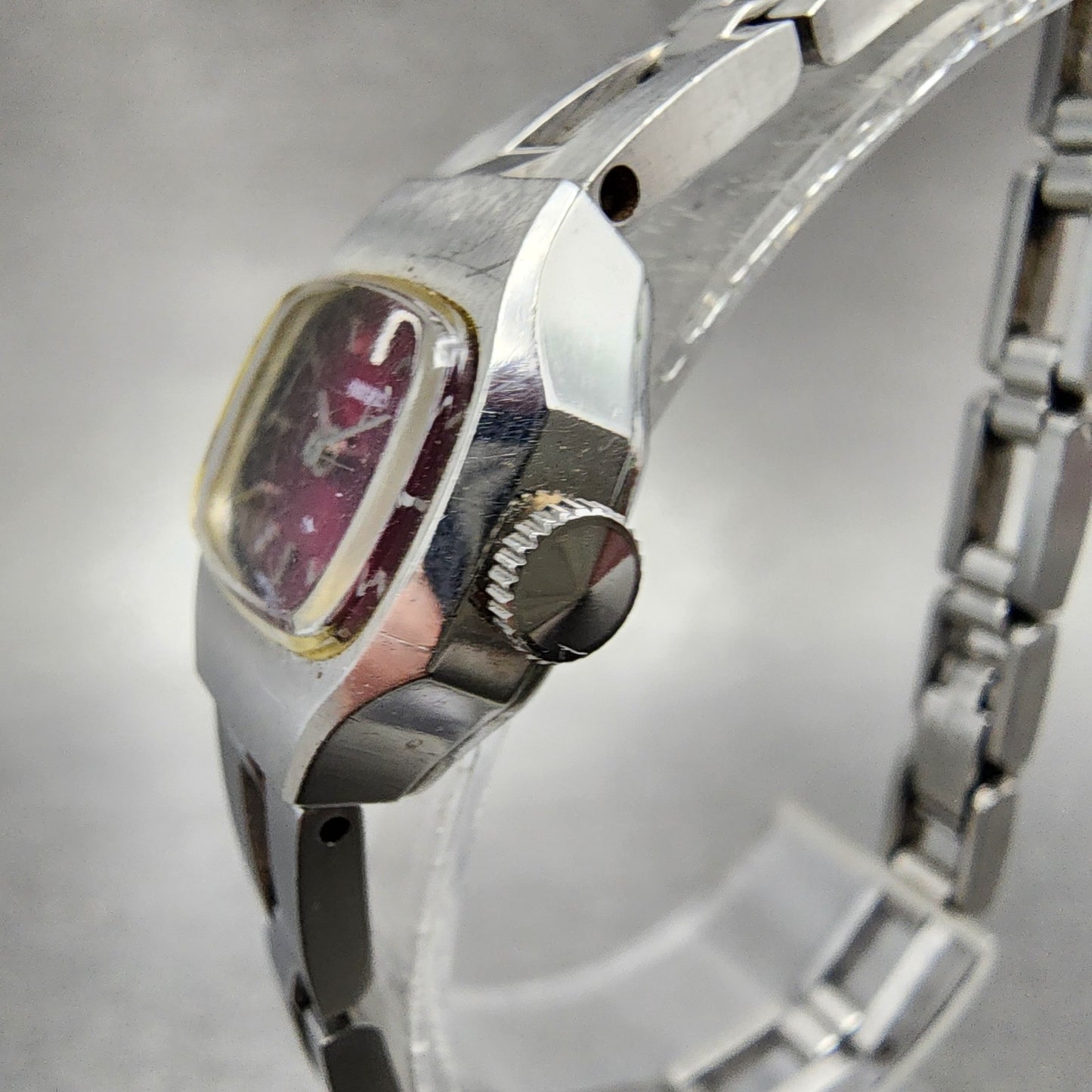 Seiko Watch Women 18mm Red Dial Stainless Steel Rectangle Manual Wind Runs VTG2