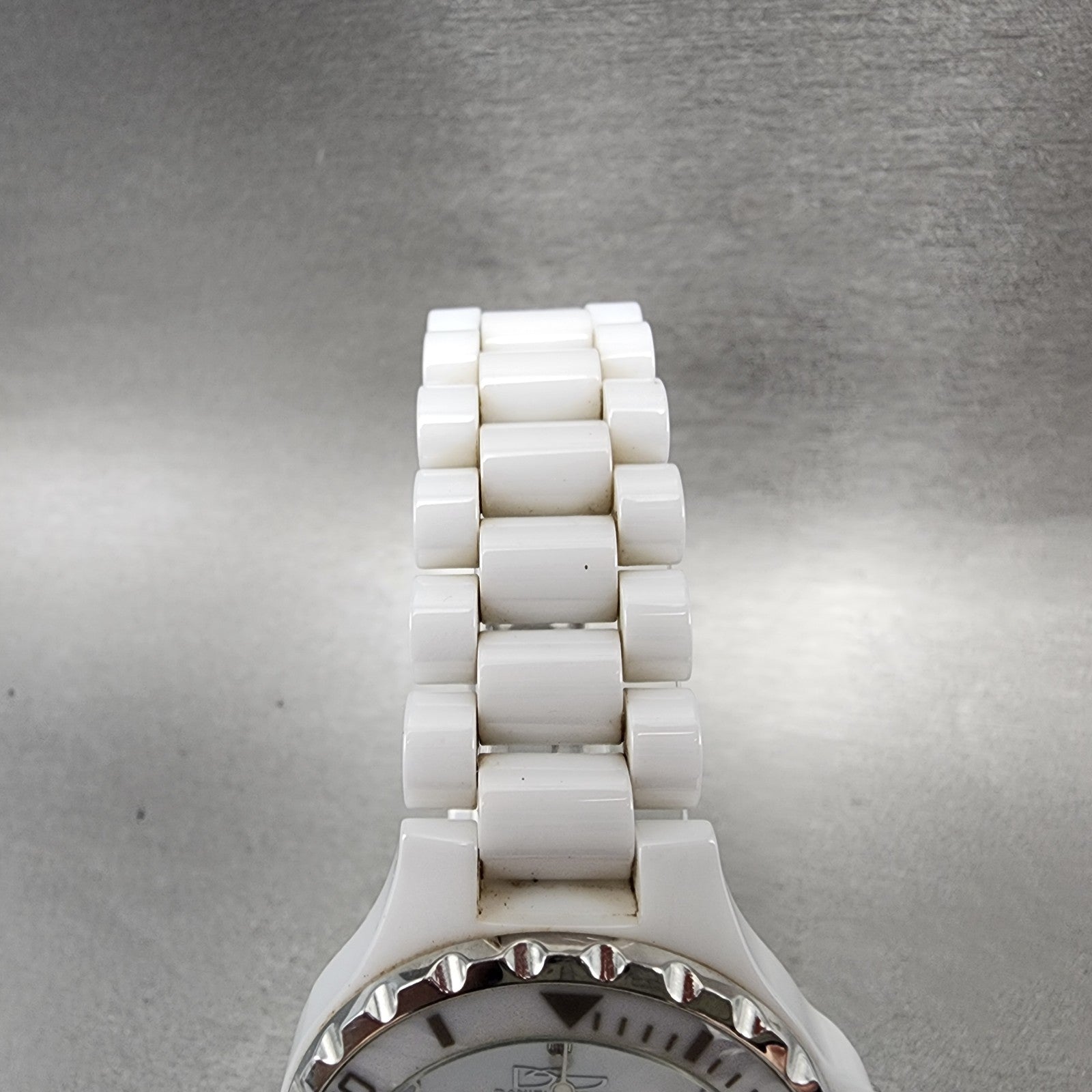 Daniel Steiger Dive Watch Women 38mm MOP Dial White Ceramic Date Round New Batt4
