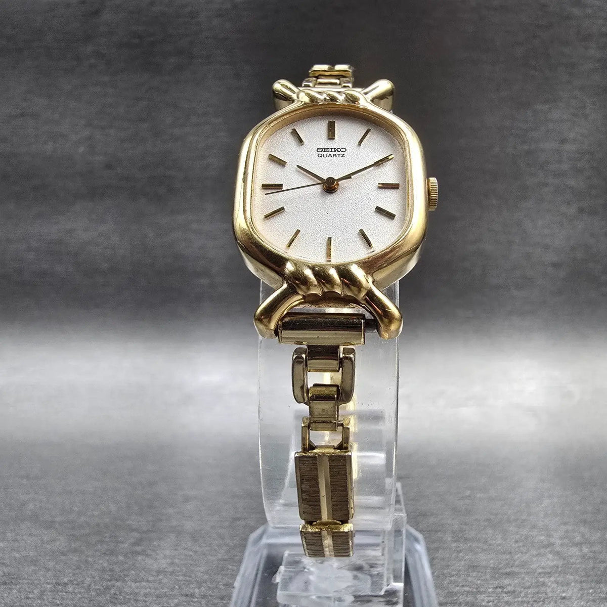 Seiko Watch Women 21mm White Dial Gold Tone Oval 2621-5230 New Battery Vintage5