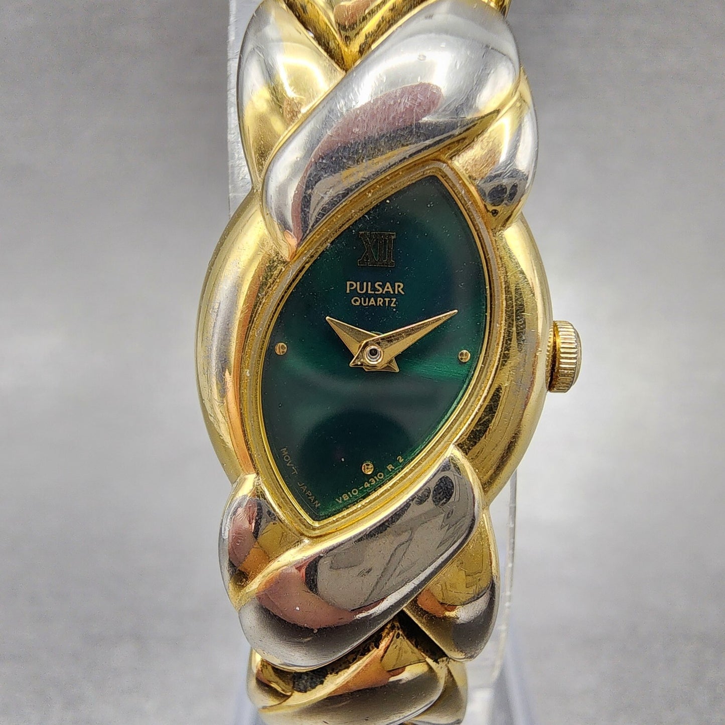 Pulsar Watch Women 17mm Green Dial Gold Tone Oval V8106250 New Battery1