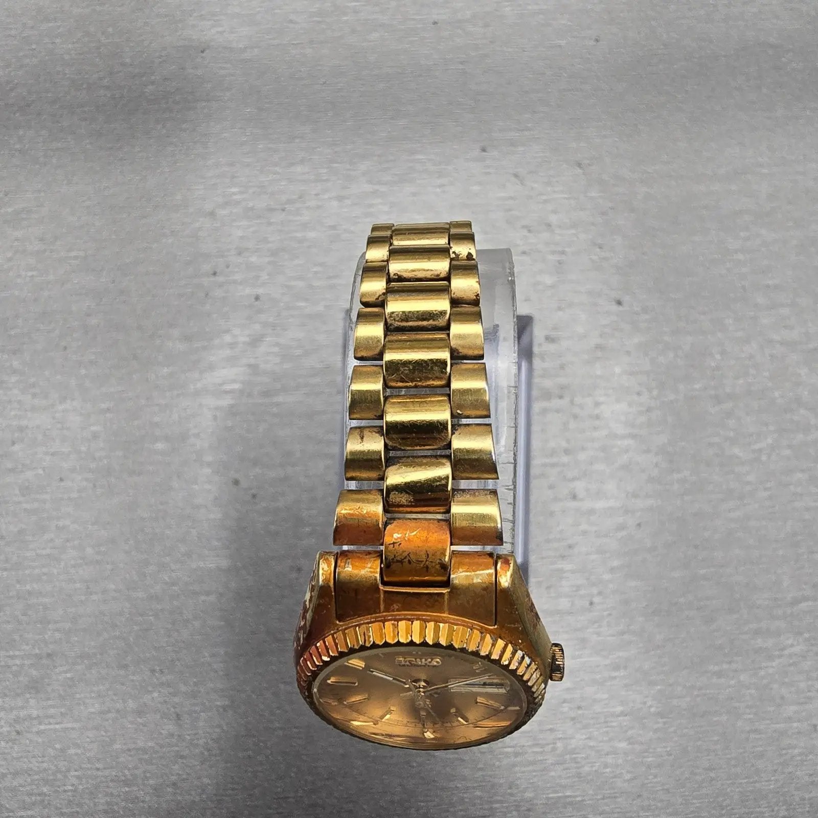 Seiko SQ Watch Women 24mm Gold Dial Gold Tone Daydate Round 3Y03-0160 New Batt4