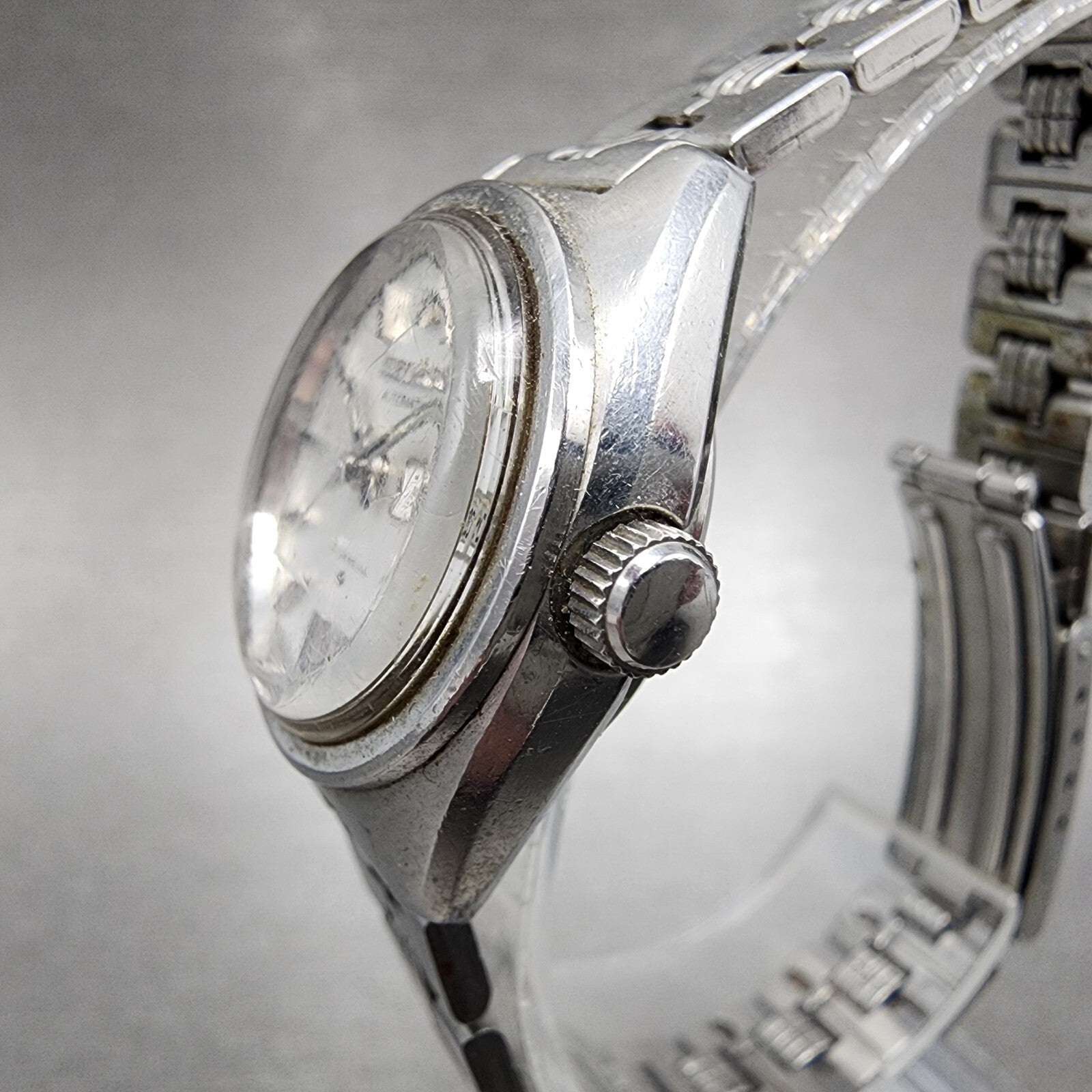 Seiko Automatic Watch Women 25mm Silver Dial Silver Tone Daydate 27060020 Runs2