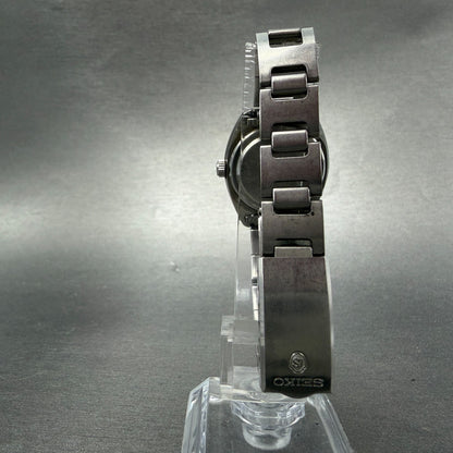 Seiko Watch Women 26mm Silver Dial Silver Tone Date Manual 2118-0410 Runs VTG7