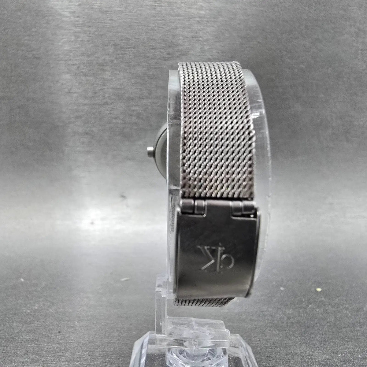 Calvin Klein Watch Women 28mm Silver Dial Steel Round K1313 Mesh Band New Batt7