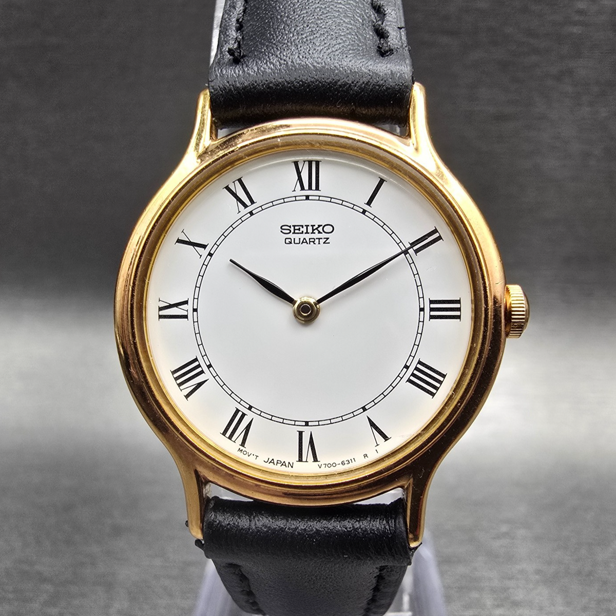 Seiko Watch Women 26mm White Dial Gold Tone Round V700-6091 New Battery0