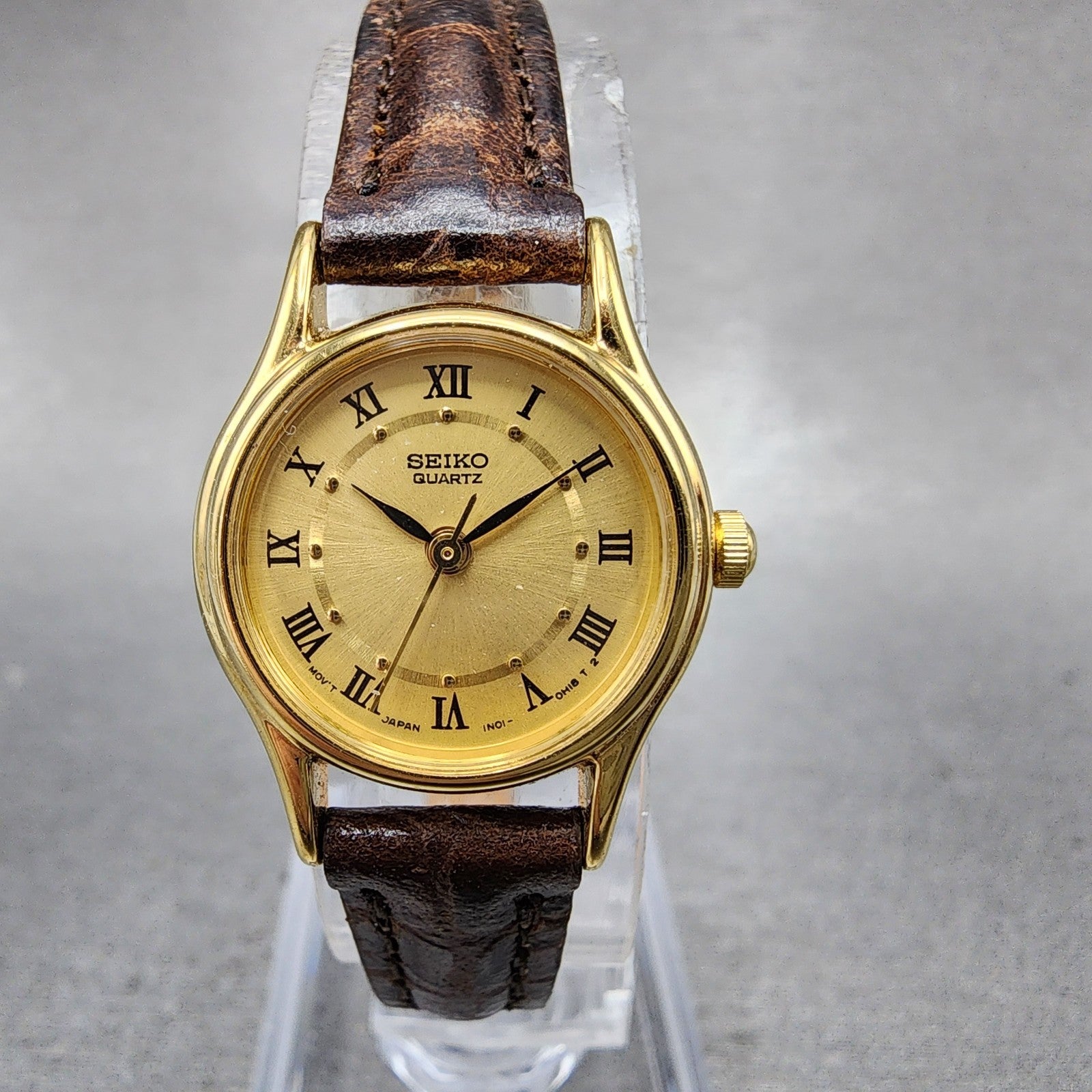 Seiko Watch Women 20mm Gold Dial Gold Tone Round 1N010E10 New Battery0
