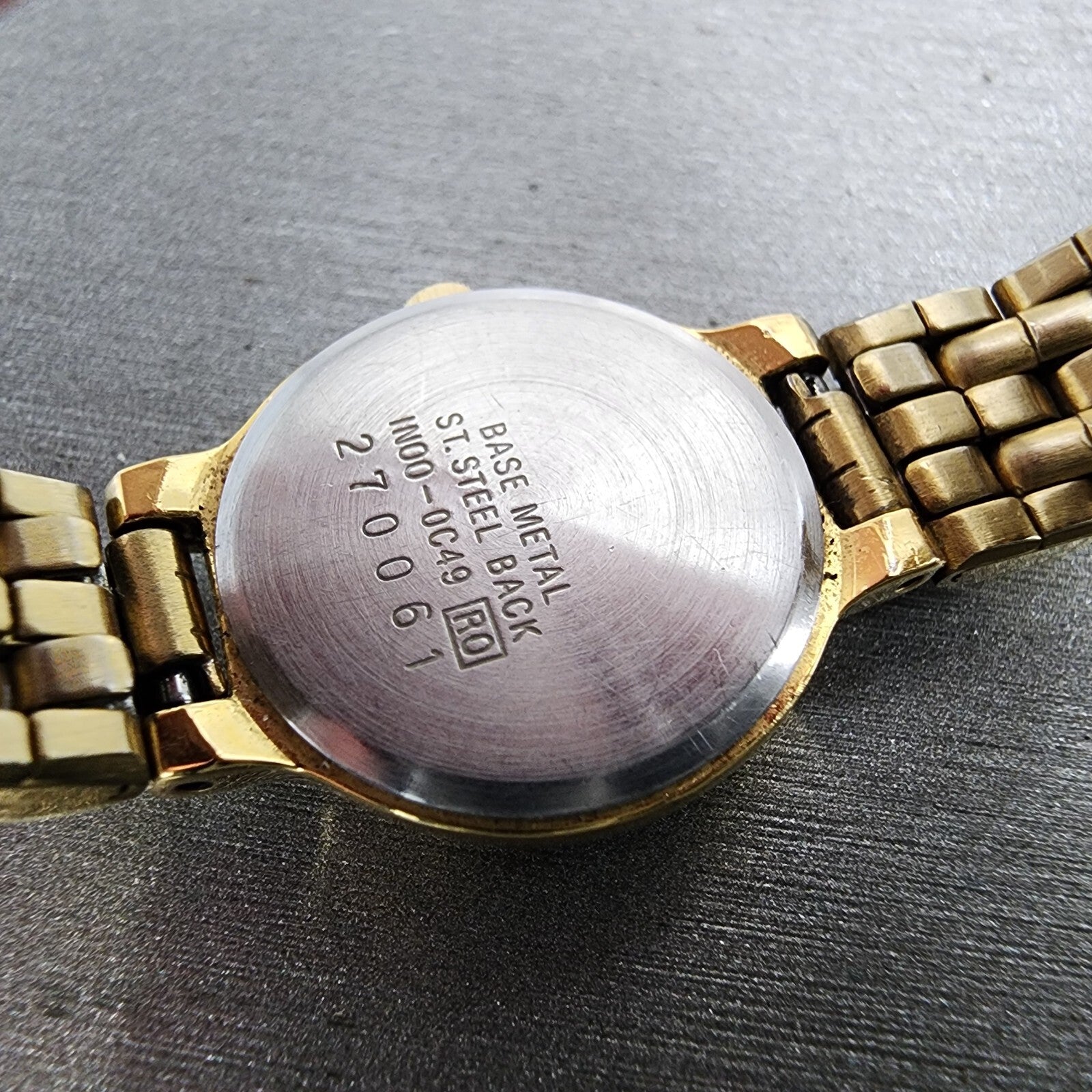 Seiko Watch Women 19mm Black Dial Gold Tone Round 1N000C49 New Battery9