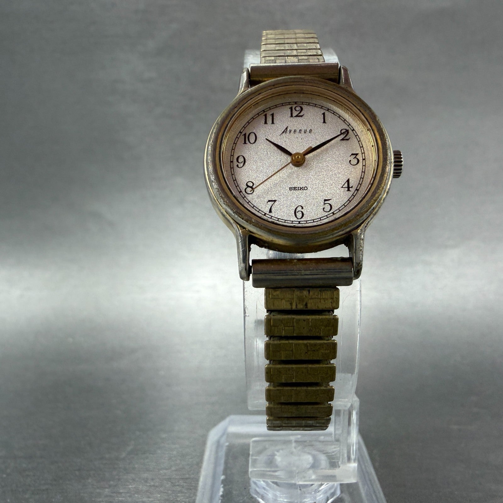 Seiko Avenue Watch Women 23mm Silver Dial Gold Tone Round 1F21-0D20 New Battery5