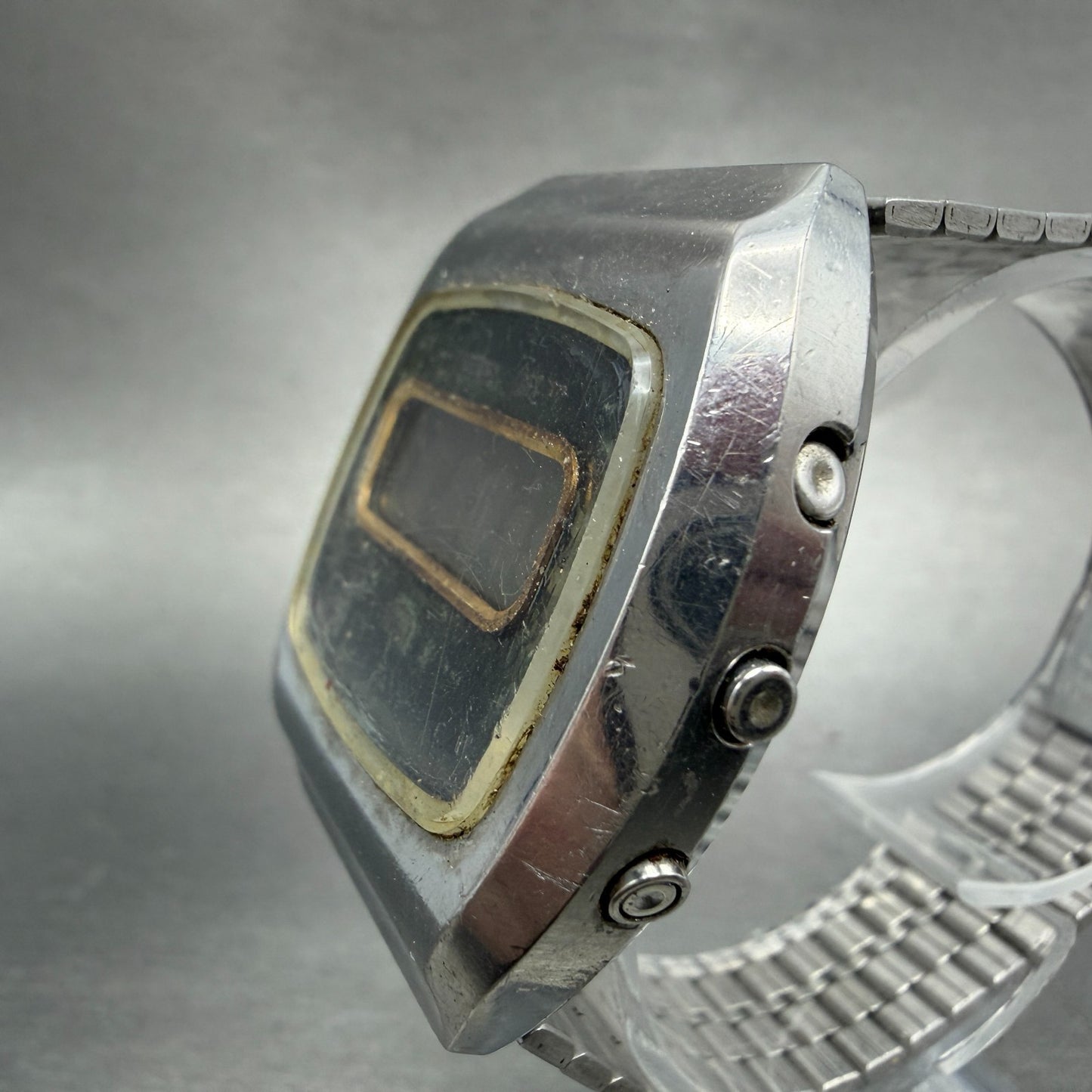 Orient Digital Watch Men 39mm LCD Silver Tone Green Dial TS641102-40 PARTS3