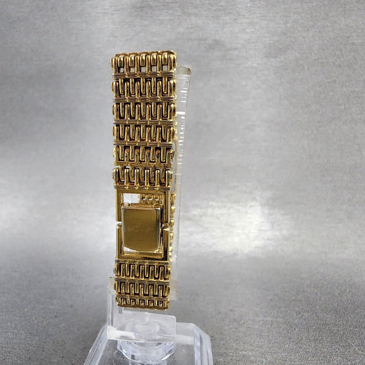 Seiko Tank Watch Women 12mm Champagne Dial Gold Tone 2e206109 New Battery7