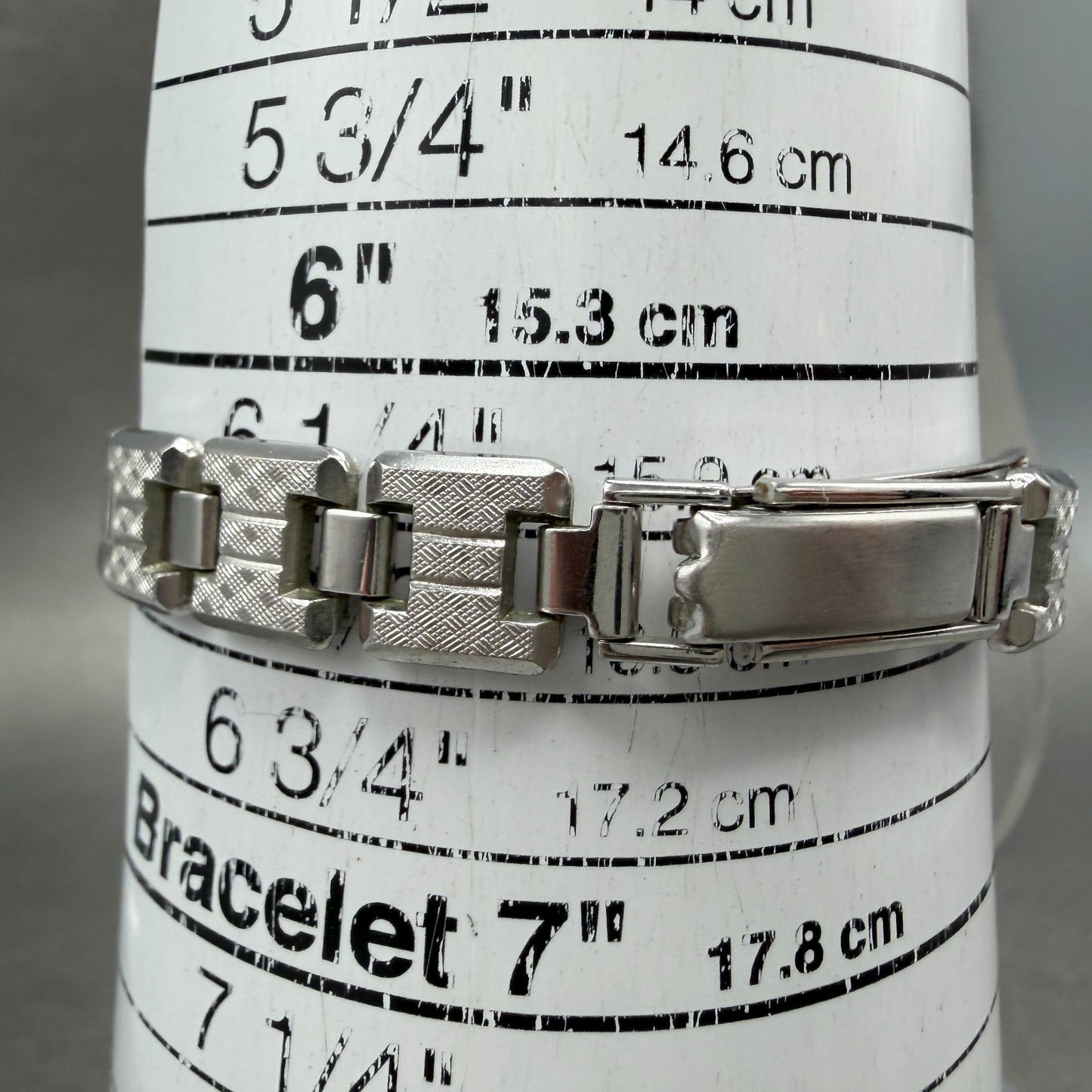 Seiko Watch Women 21mm Silver Dial Silver Tone Round 2220-0020 Manual Runs MFT10