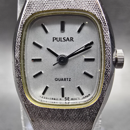 Seiko Pulsar Watch Women 16mm Silver Dial Silver Tone Oval V233-5810 New Battery3