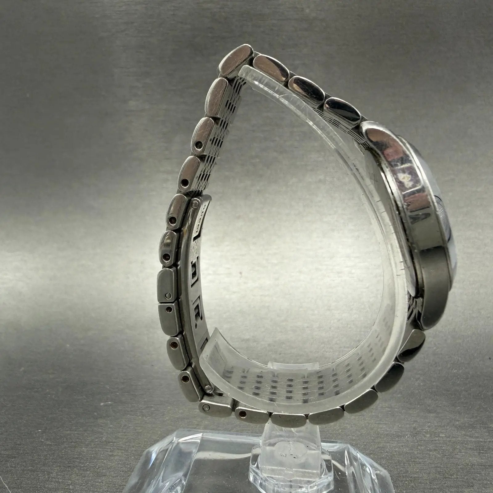 Gucci Watch Women Black Dial Stainless Steel Date Round 126.5 New Battery8