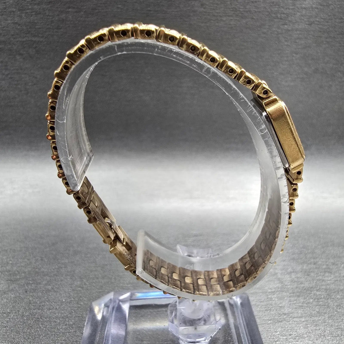 Seiko Tank Watch Women 13mm Gold Dial Gold Tone Rectangle 1E20-5689 New Battery8