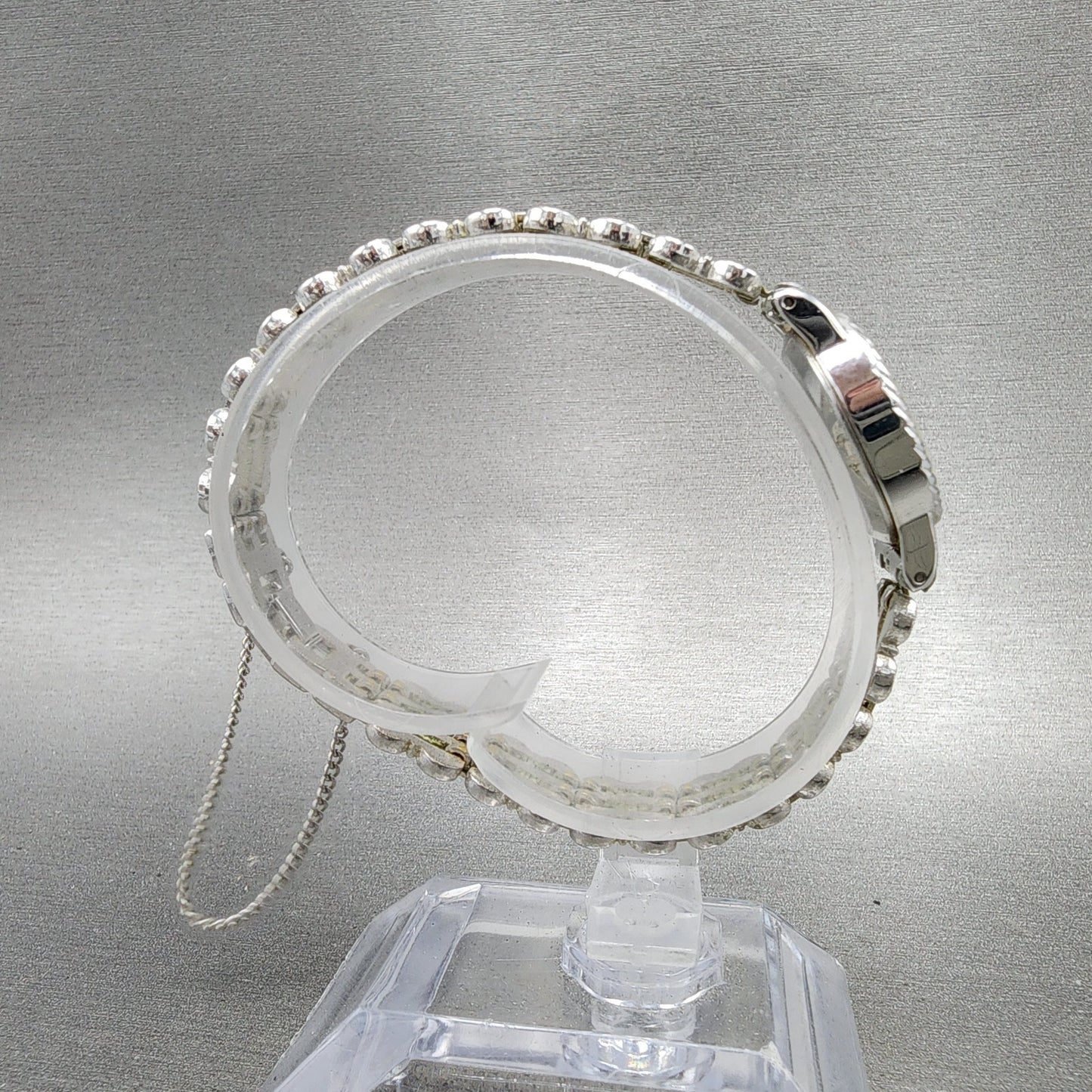 Seiko Watch Women 19mm Silver Dial Silver Tone Oval 14215510 New Battery VTG8