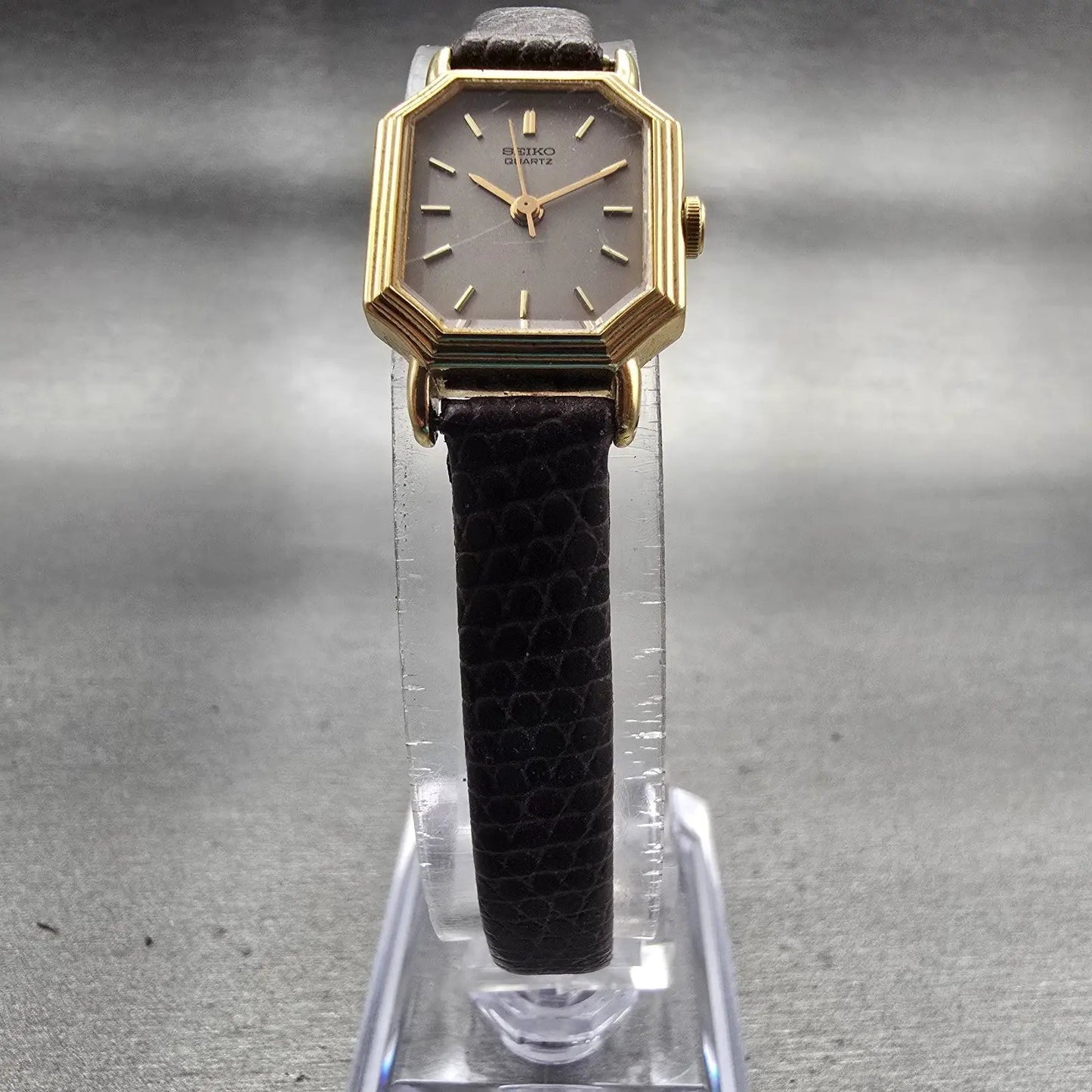 Seiko Watch Women 16mm Gray Dial Gold Tone Octagon 2C21-5279 New Battery Vintage5