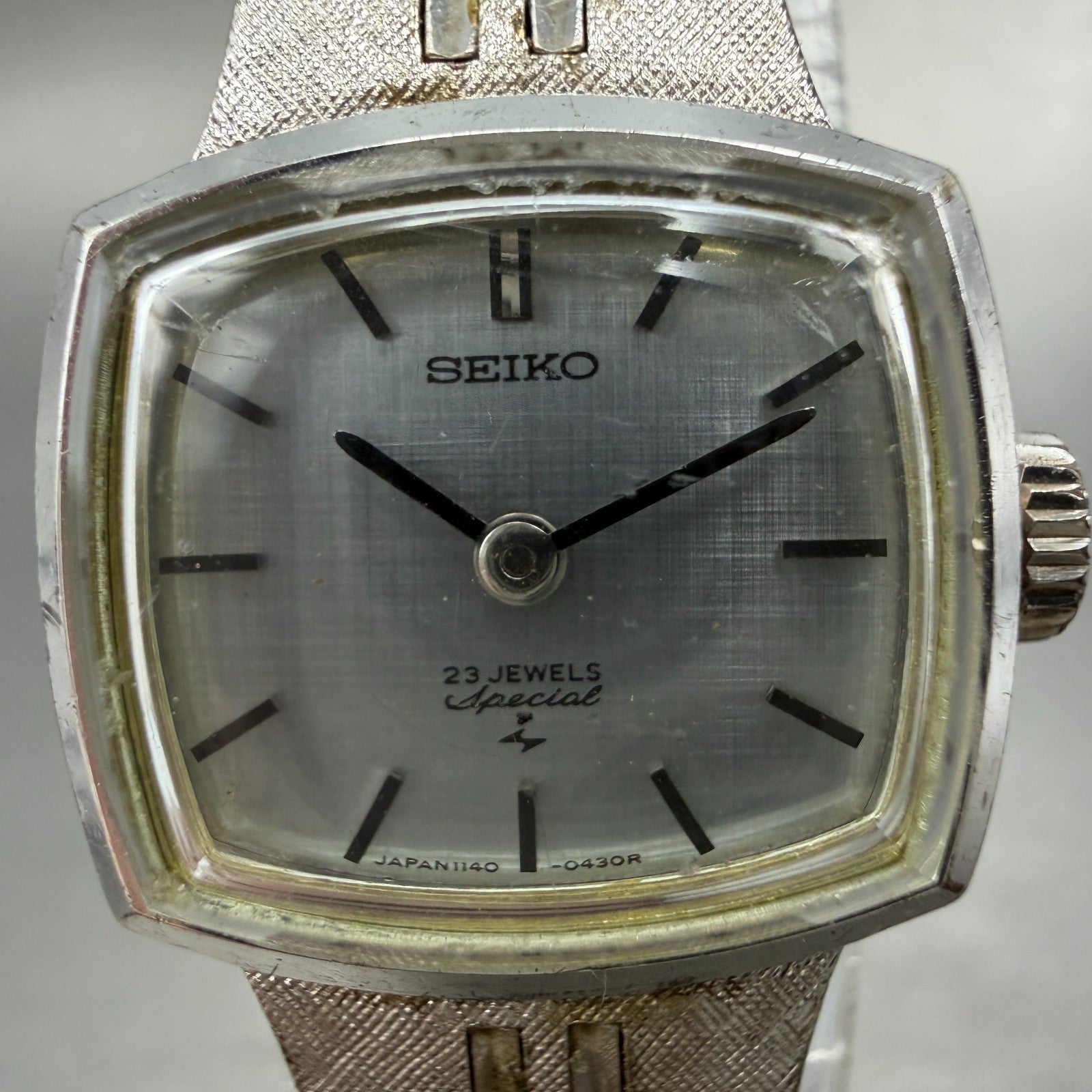 Seiko Special Watch Women 19mm Silver Dial Silver Tone Manual 1140-3160 Runs1